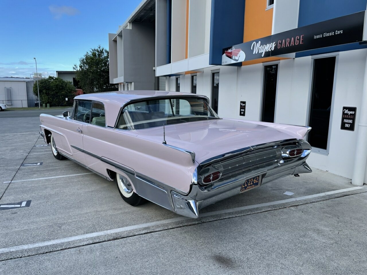 1959 LINCOLN PREMIERE 3 SP AUTOMATIC 2D COUPE