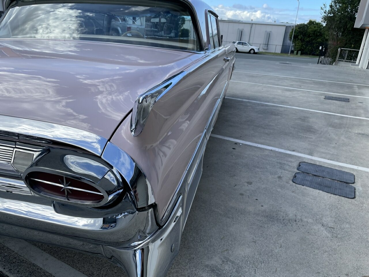 1959 LINCOLN PREMIERE 3 SP AUTOMATIC 2D COUPE