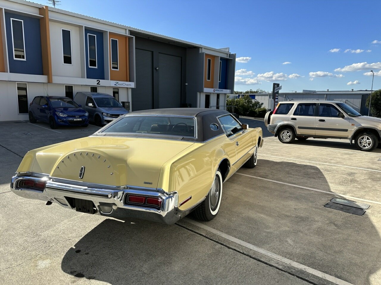 1973 LINCOLN MARK IV 3 SP AUTOMATIC 2D COUPE