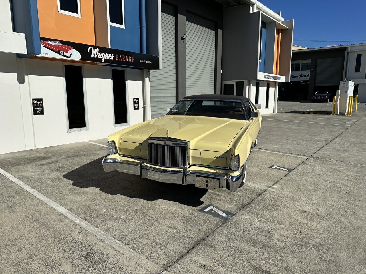 1973 LINCOLN MARK IV 3 SP AUTOMATIC 2D COUPE