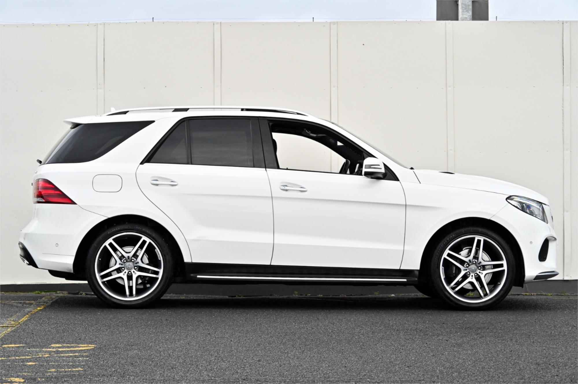 2017 MERCEDES-BENZ GLE 166 MY17 350 d 4MATIC 9 SP AUTOMATIC 4D WAGON