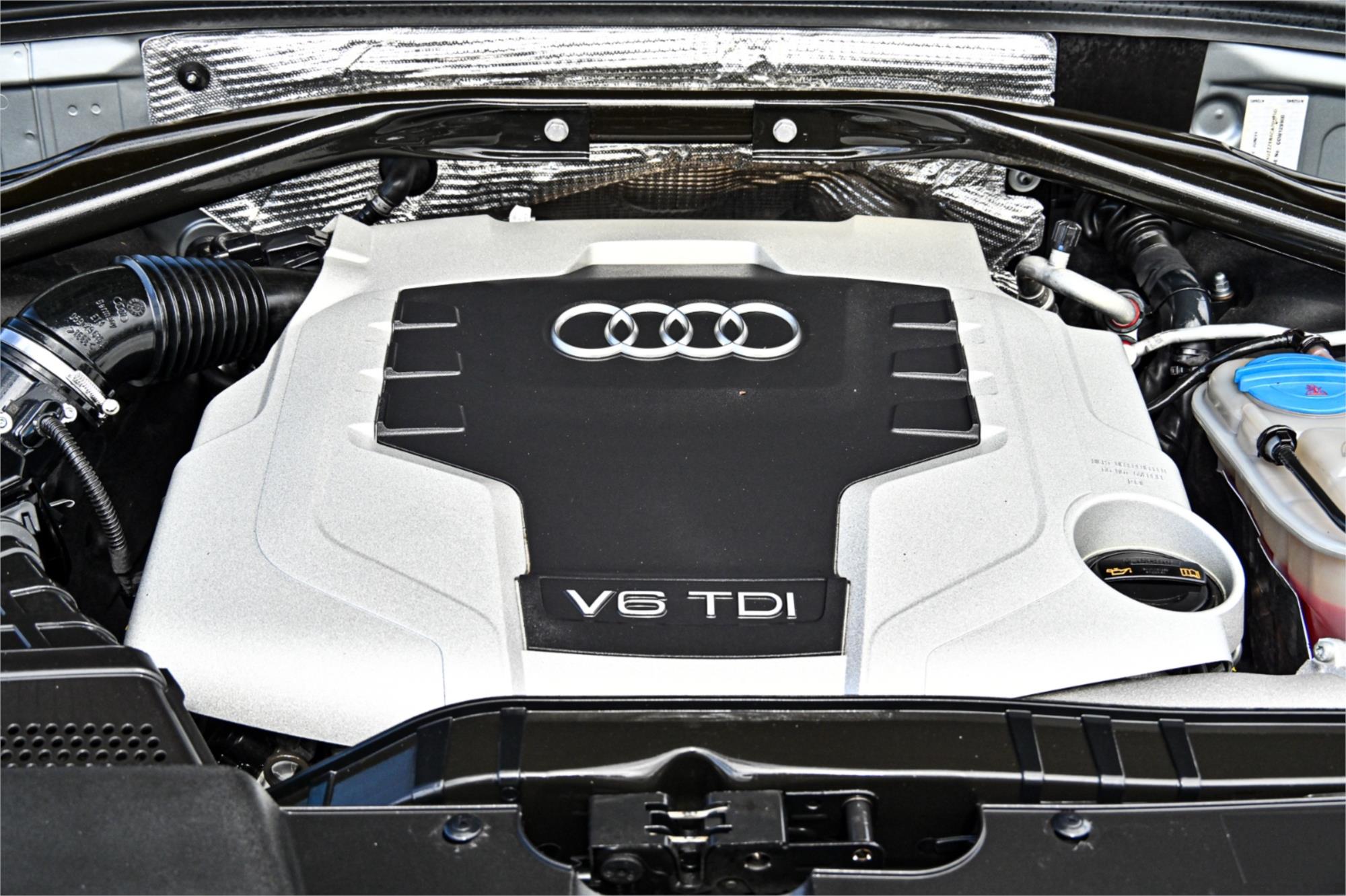 2011 AUDI Q5 8R MY11 3.0 TDI QUATTRO 7 SP AUTO DUAL CLUTCH 4D WAGON