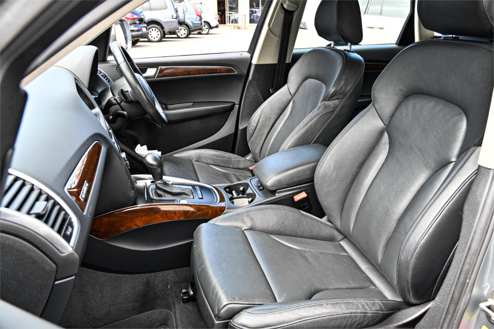 2011 AUDI Q5 8R MY11 3.0 TDI QUATTRO 7 SP AUTO DUAL CLUTCH 4D WAGON