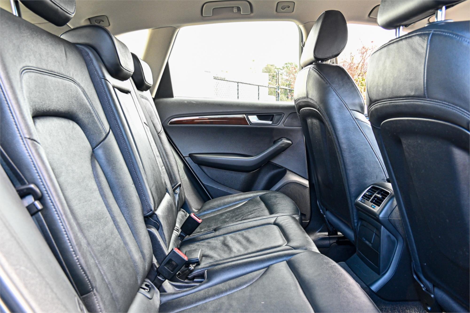2011 AUDI Q5 8R MY11 3.0 TDI QUATTRO 7 SP AUTO DUAL CLUTCH 4D WAGON