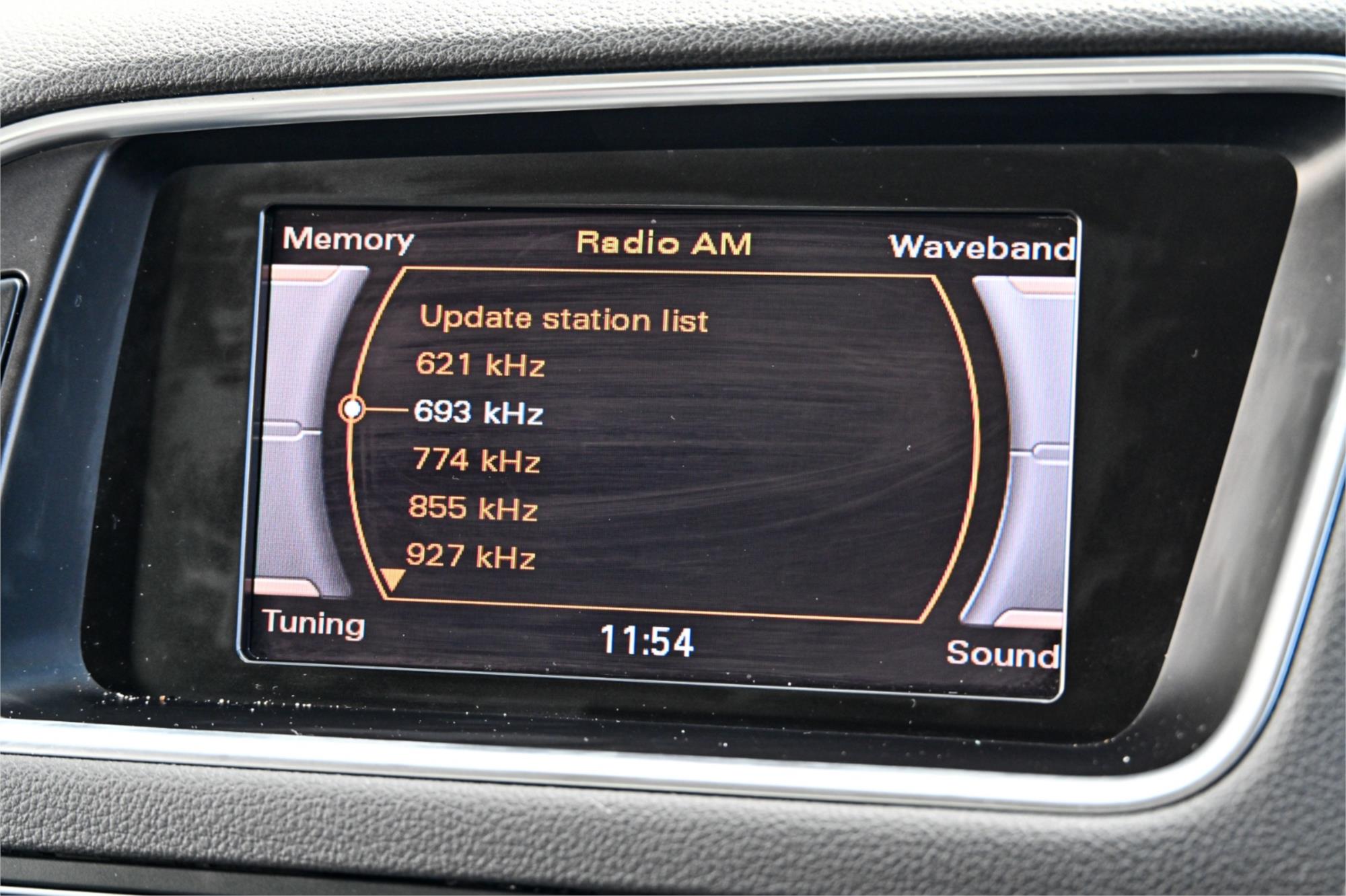 2011 AUDI Q5 8R MY11 3.0 TDI QUATTRO 7 SP AUTO DUAL CLUTCH 4D WAGON