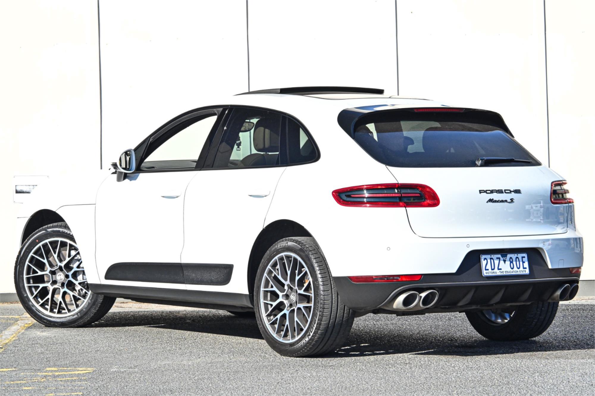 2017 PORSCHE MACAN 95B MY18 S 7 SP AUTO DUAL CLUTCH 4D WAGON