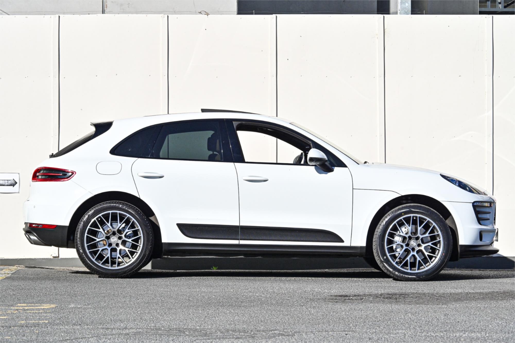 2017 PORSCHE MACAN 95B MY18 S 7 SP AUTO DUAL CLUTCH 4D WAGON