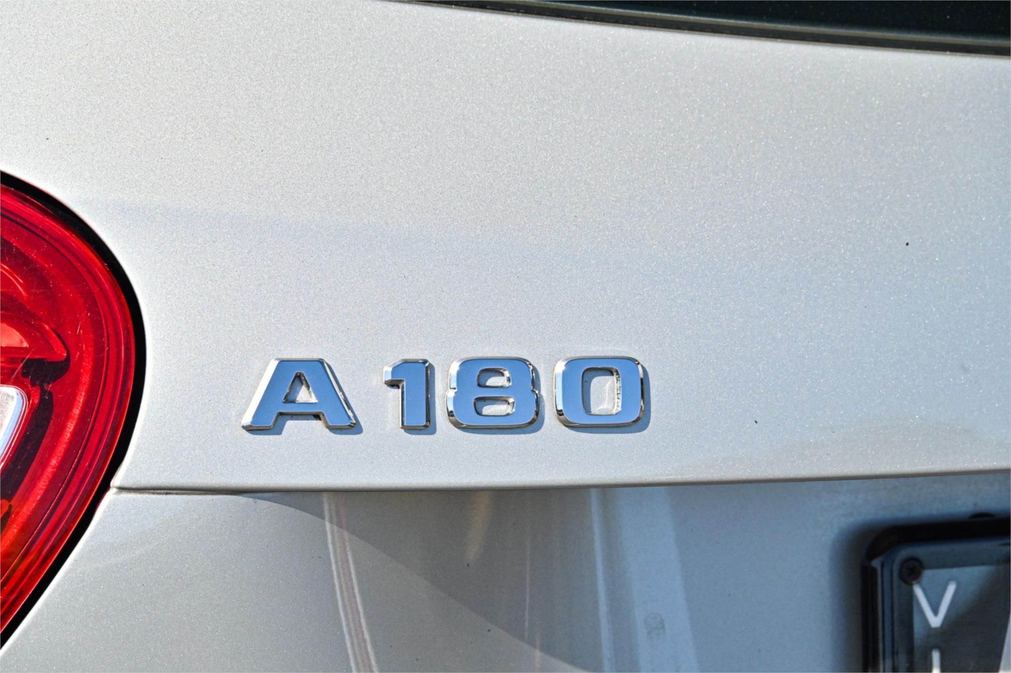 2018 MERCEDES-BENZ A180 176 MY18 7 SP AUTOMATIC 5D HATCHBACK