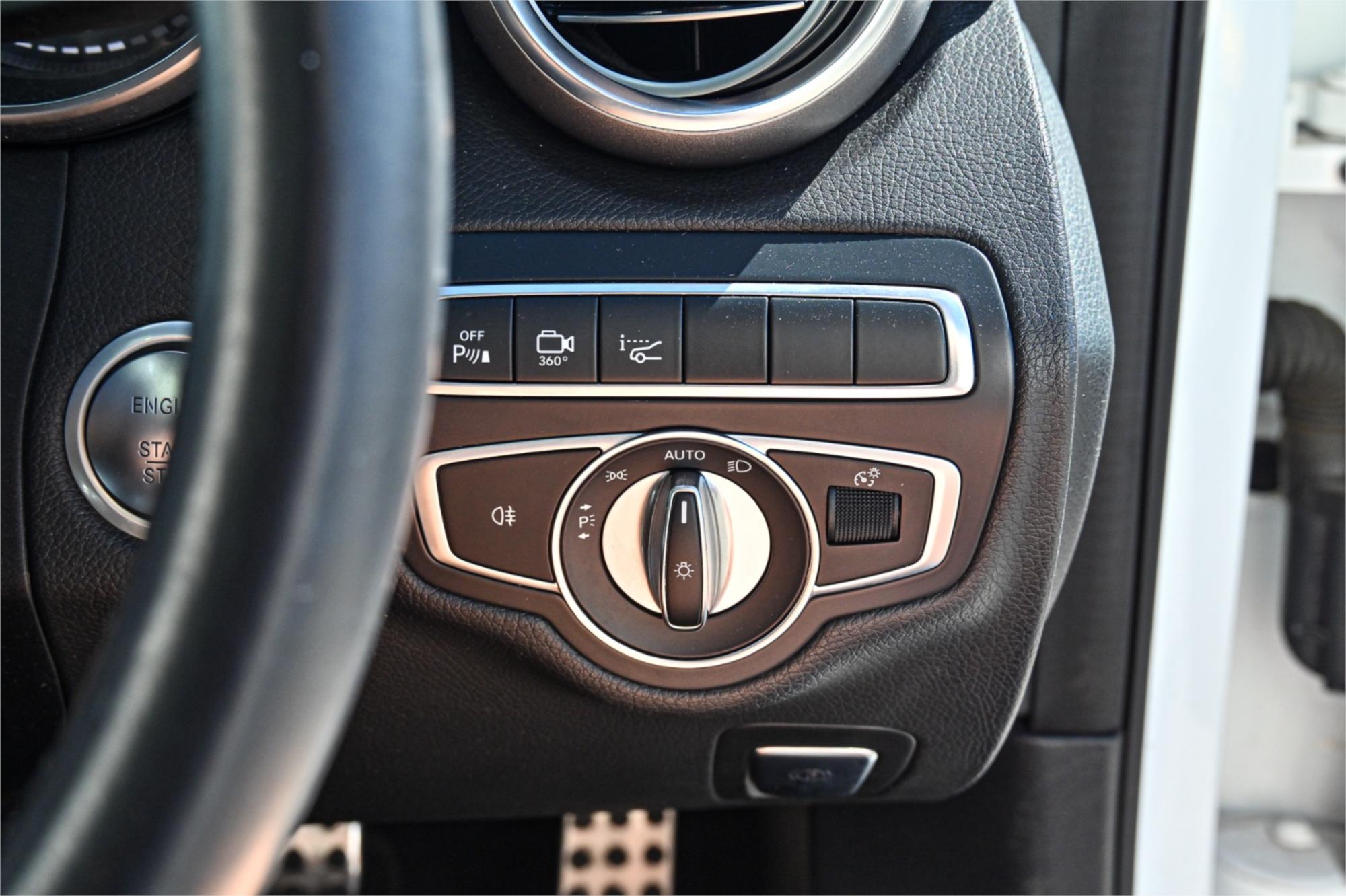 2017 MERCEDES-BENZ C200 205 MY17 9 SP AUTOMATIC G-TRONIC 4D SEDAN