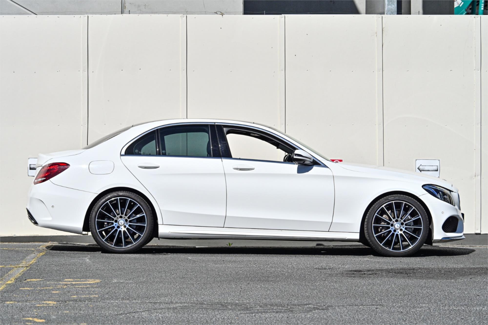 2017 MERCEDES-BENZ C200 205 MY17 9 SP AUTOMATIC G-TRONIC 4D SEDAN