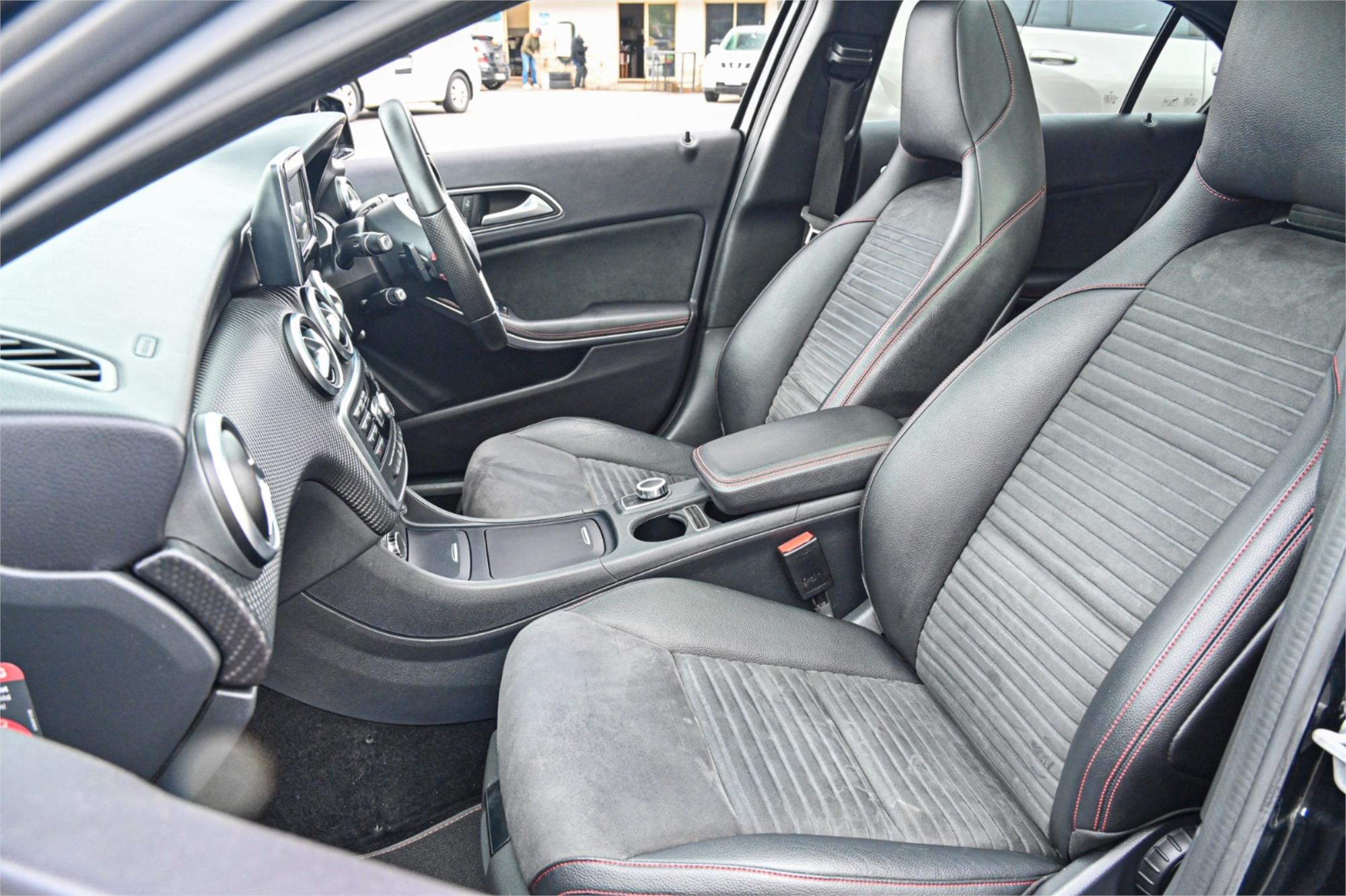 2015 MERCEDES-BENZ A200 176 MY15 BE 7 SP AUTOMATIC 5D HATCHBACK