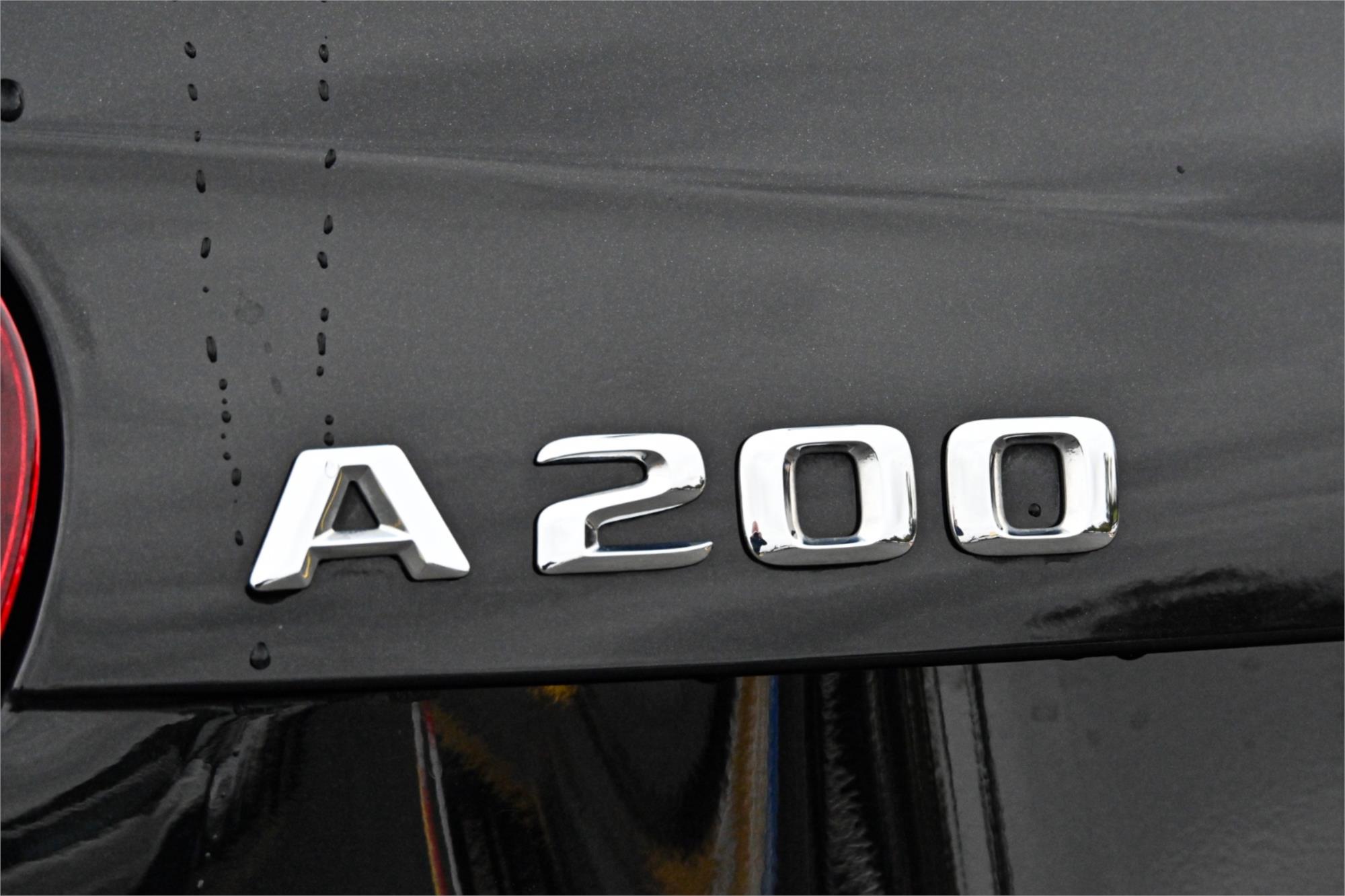 2015 MERCEDES-BENZ A200 176 MY15 BE 7 SP AUTOMATIC 5D HATCHBACK