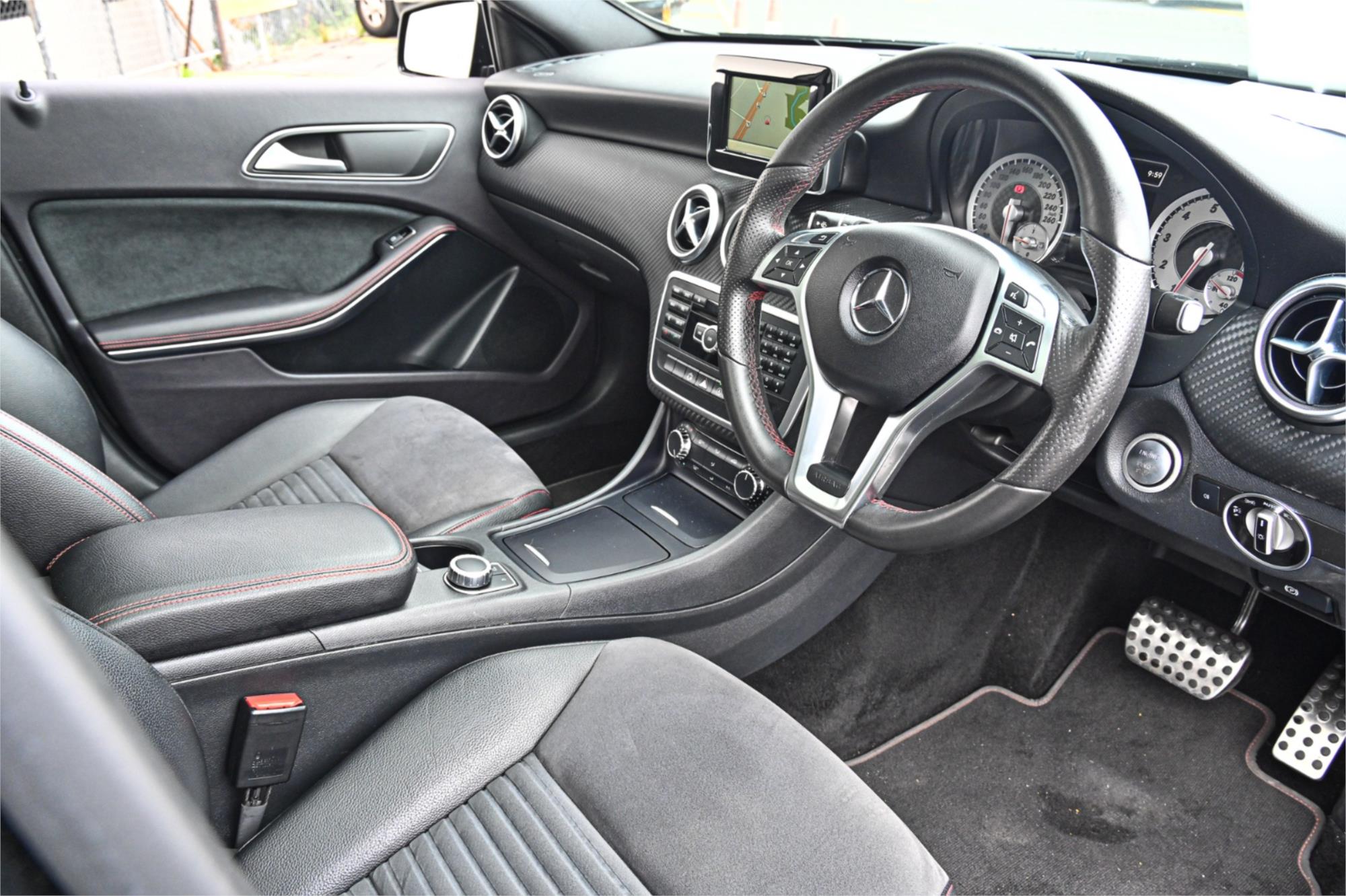 2015 MERCEDES-BENZ A200 176 MY15 BE 7 SP AUTOMATIC 5D HATCHBACK