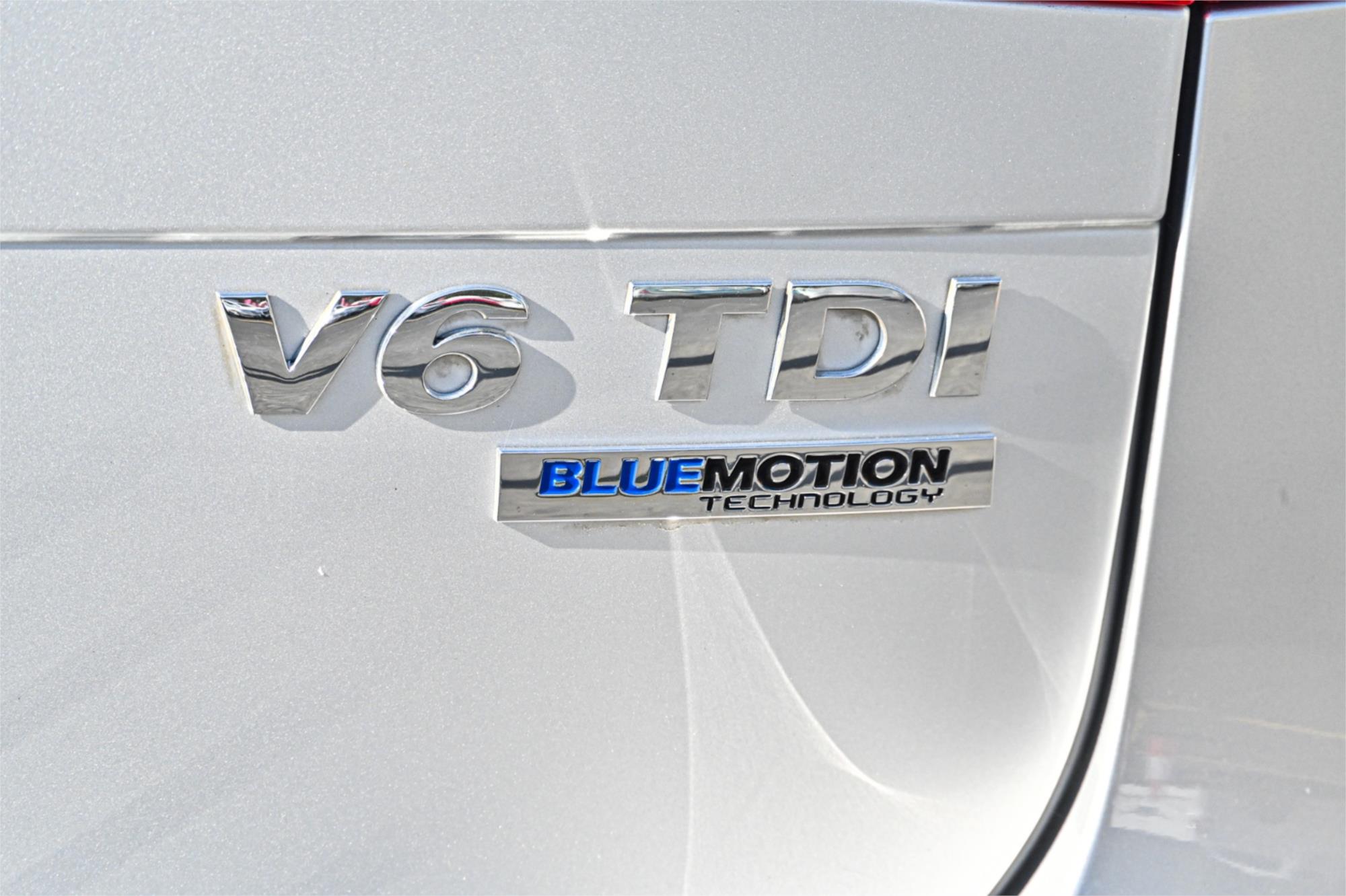2013 VOLKSWAGEN TOUAREG 7P MY14 150 TDI 8 SP AUTOMATIC 4D WAGON