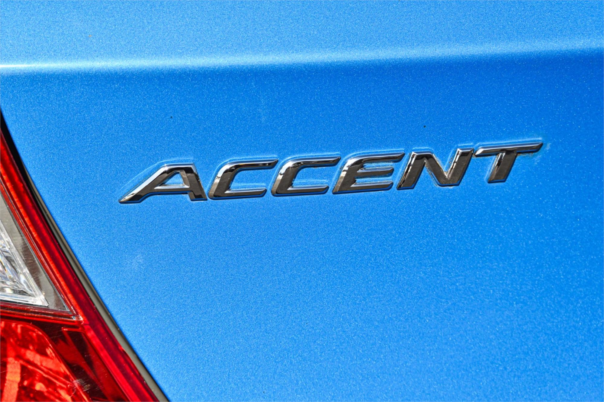 2018 HYUNDAI ACCENT RB6 MY18 SPORT 6 SP AUTOMATIC 5D HATCHBACK