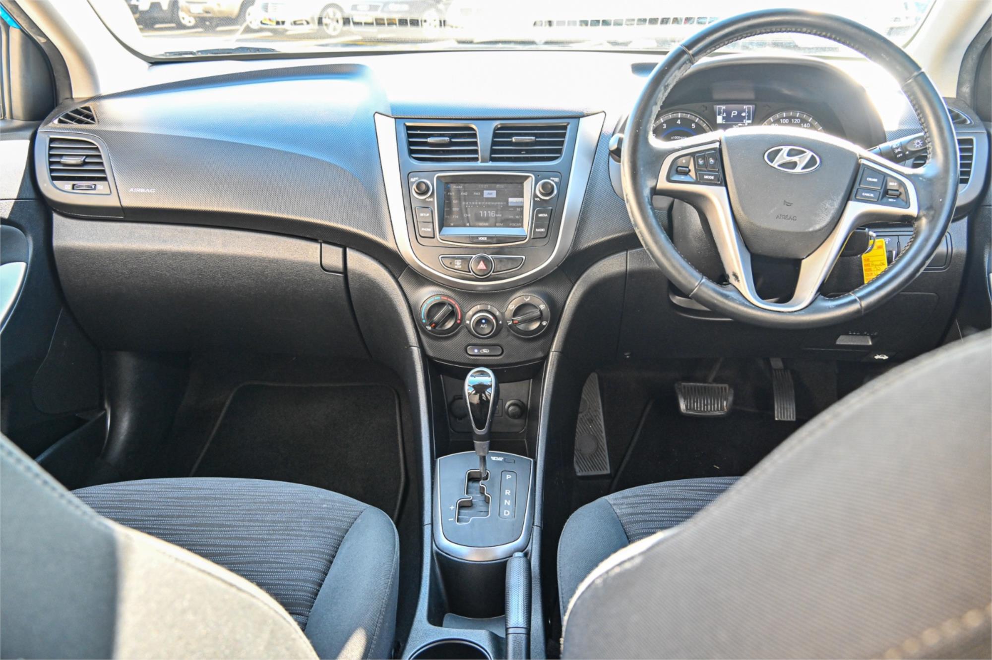 2018 HYUNDAI ACCENT RB6 MY18 SPORT 6 SP AUTOMATIC 5D HATCHBACK