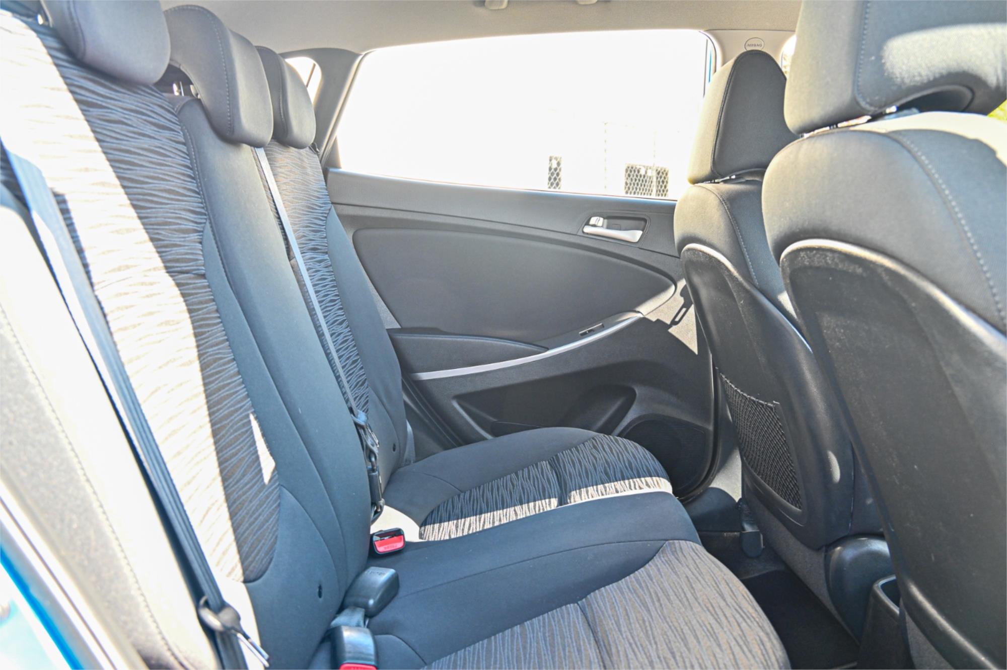 2018 HYUNDAI ACCENT RB6 MY18 SPORT 6 SP AUTOMATIC 5D HATCHBACK