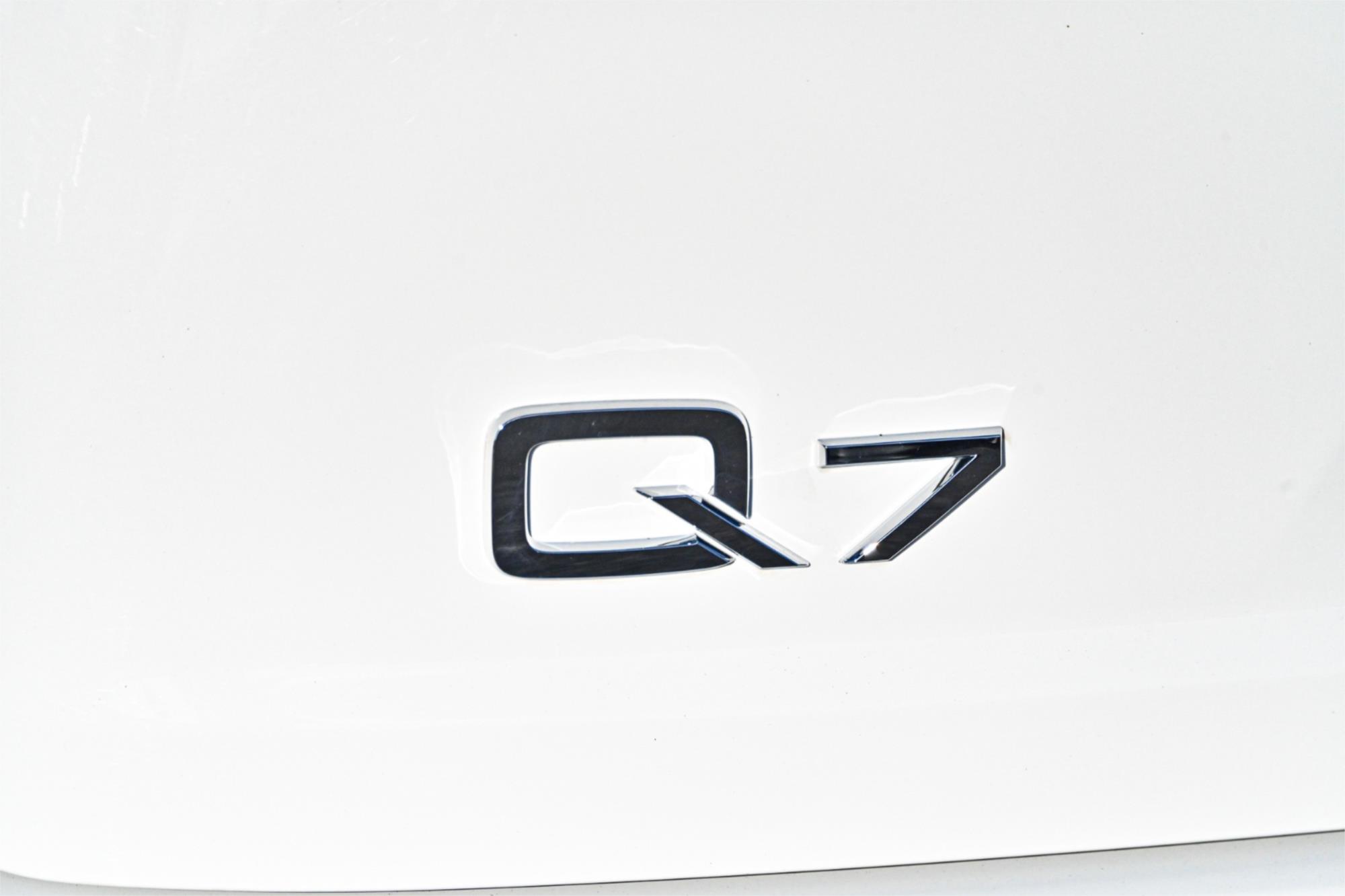 2017 AUDI Q7 4M MY18 3.0 TDI QUATTRO 8 SP AUTOMATIC TIPTRONIC 4D WAGON