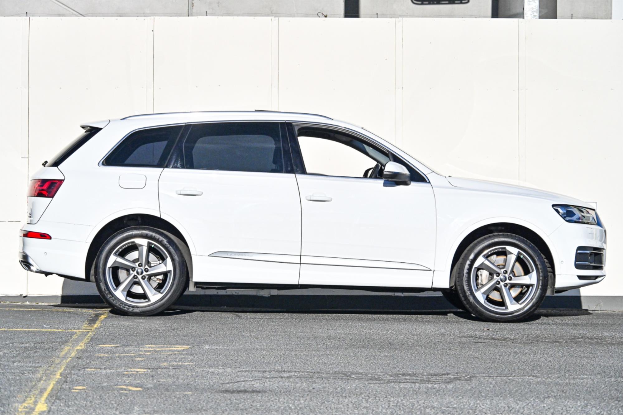 2017 AUDI Q7 4M MY18 3.0 TDI QUATTRO 8 SP AUTOMATIC TIPTRONIC 4D WAGON