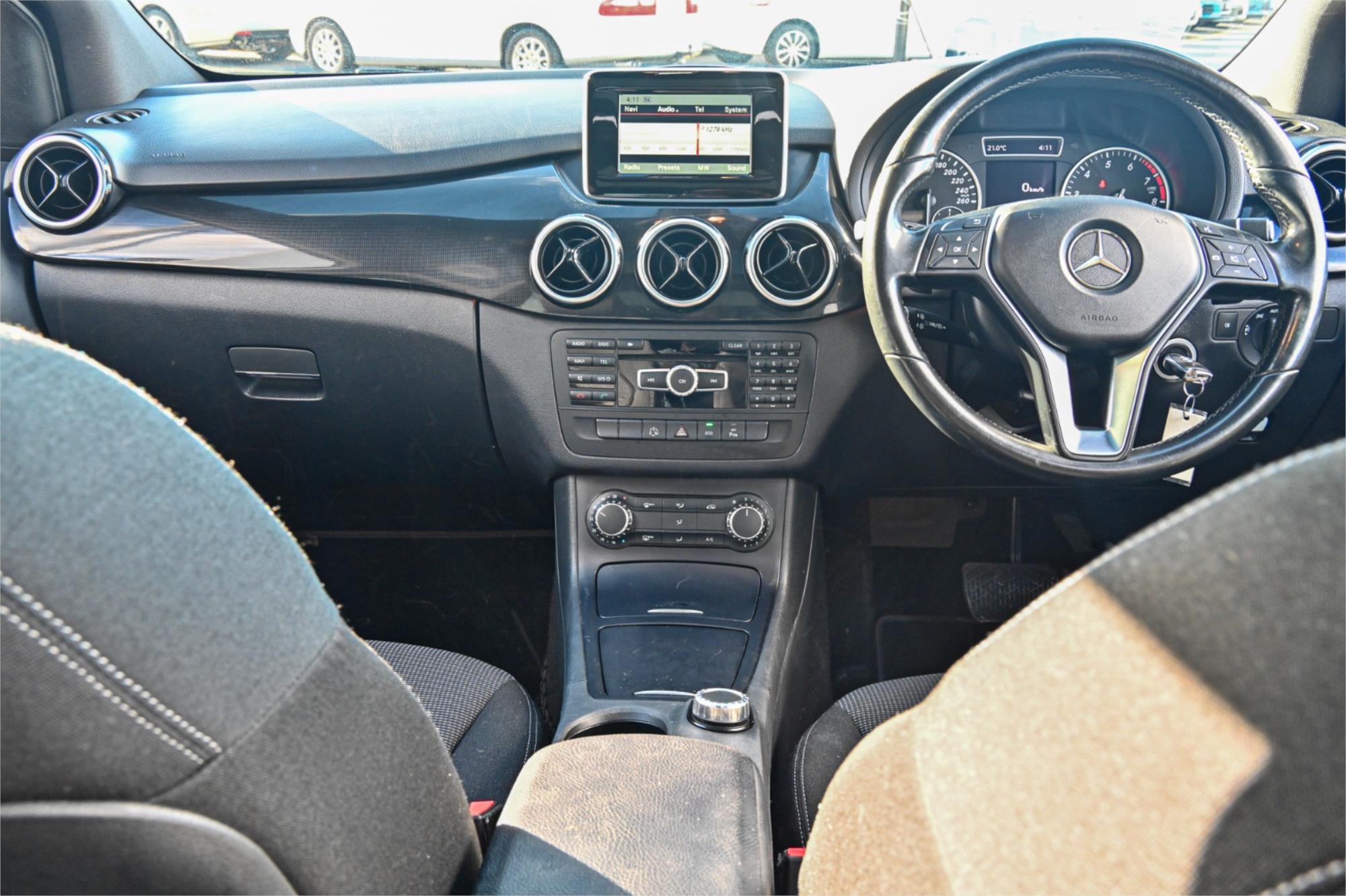 2014 MERCEDES-BENZ B180 246 MY14 7 SP AUTO DIRECT SHIFT 5D HATCHBACK