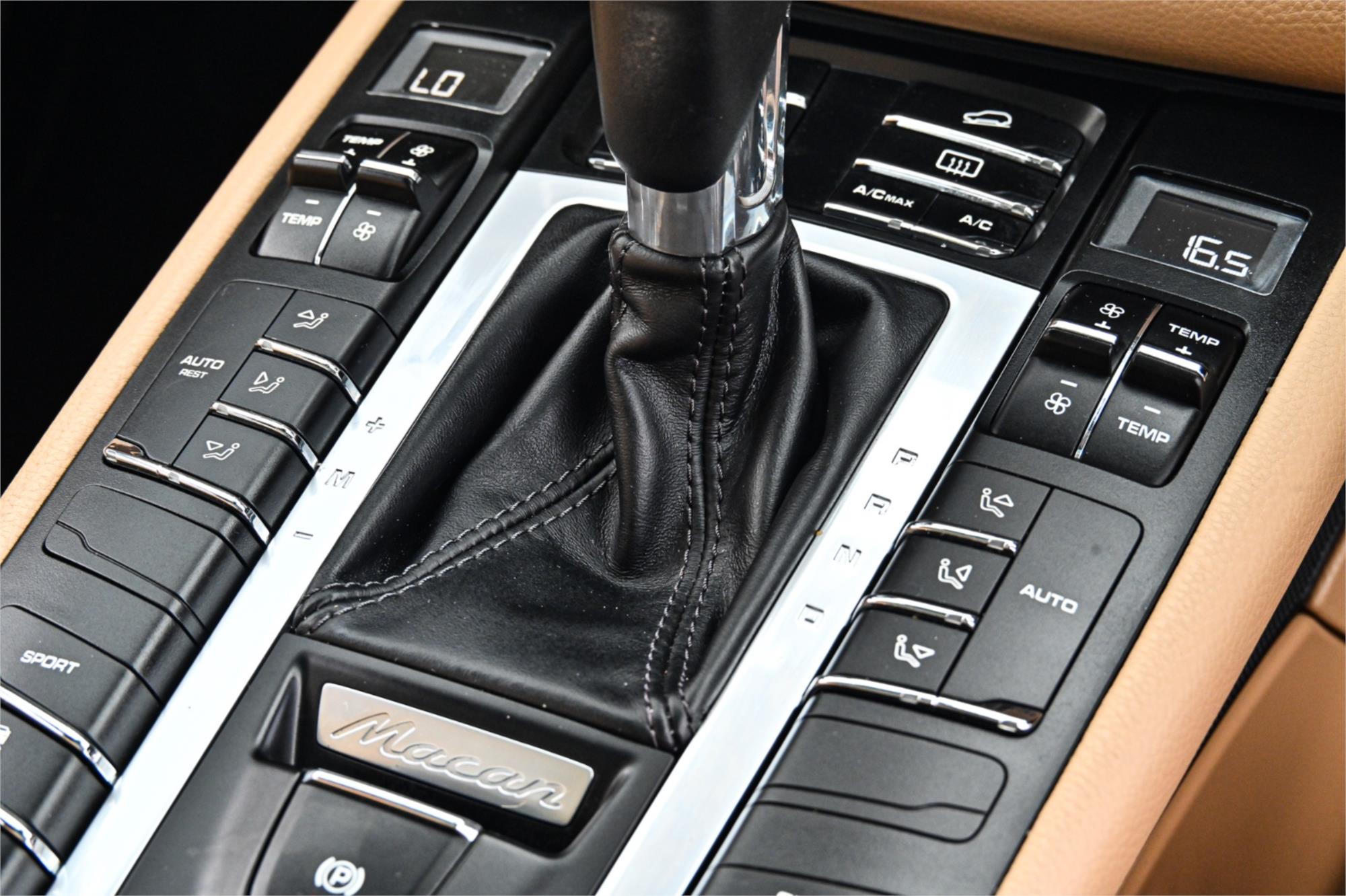 2018 PORSCHE MACAN 95B MY18 7 SP AUTO DUAL CLUTCH 4D WAGON