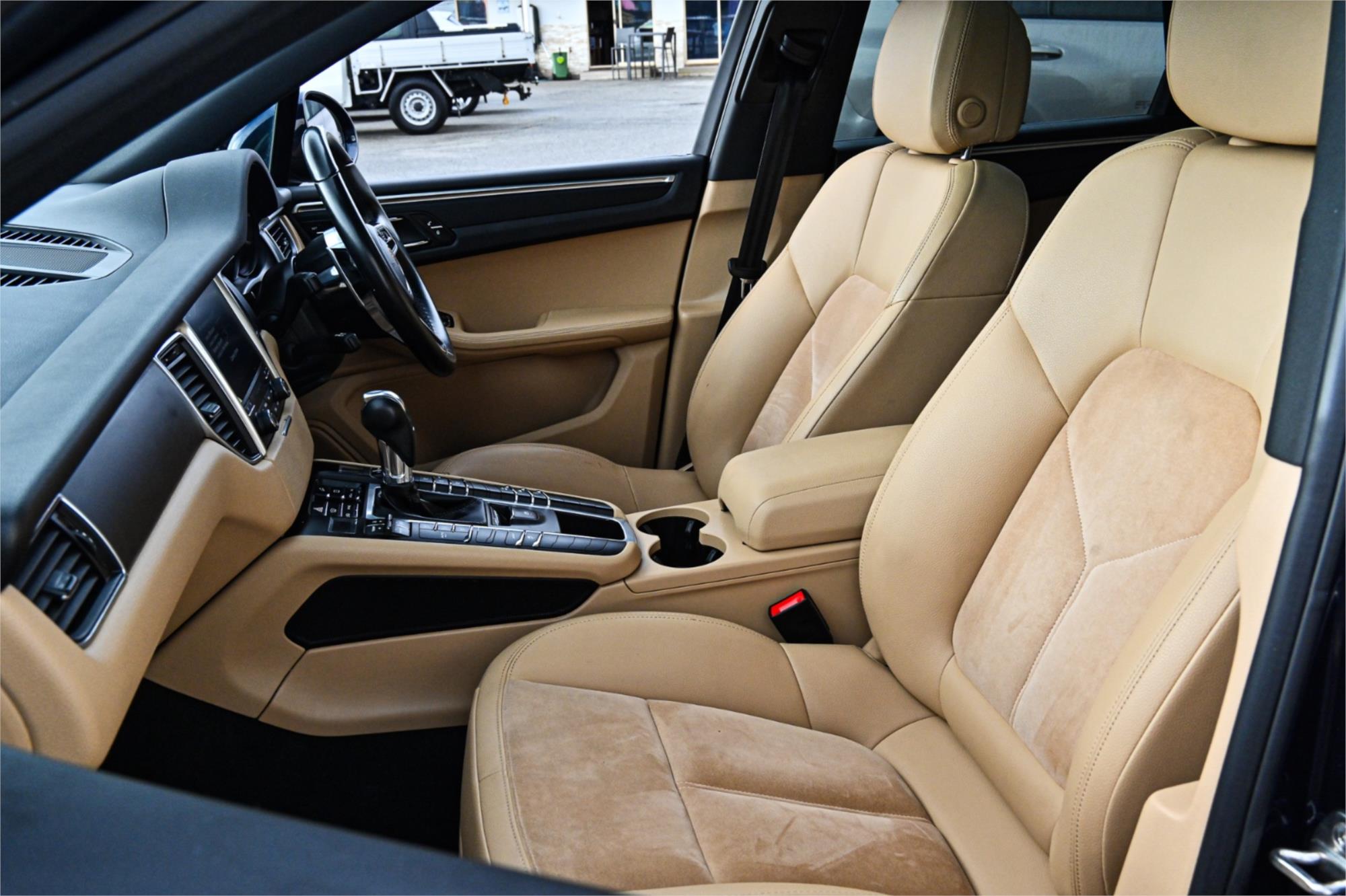 2018 PORSCHE MACAN 95B MY18 7 SP AUTO DUAL CLUTCH 4D WAGON