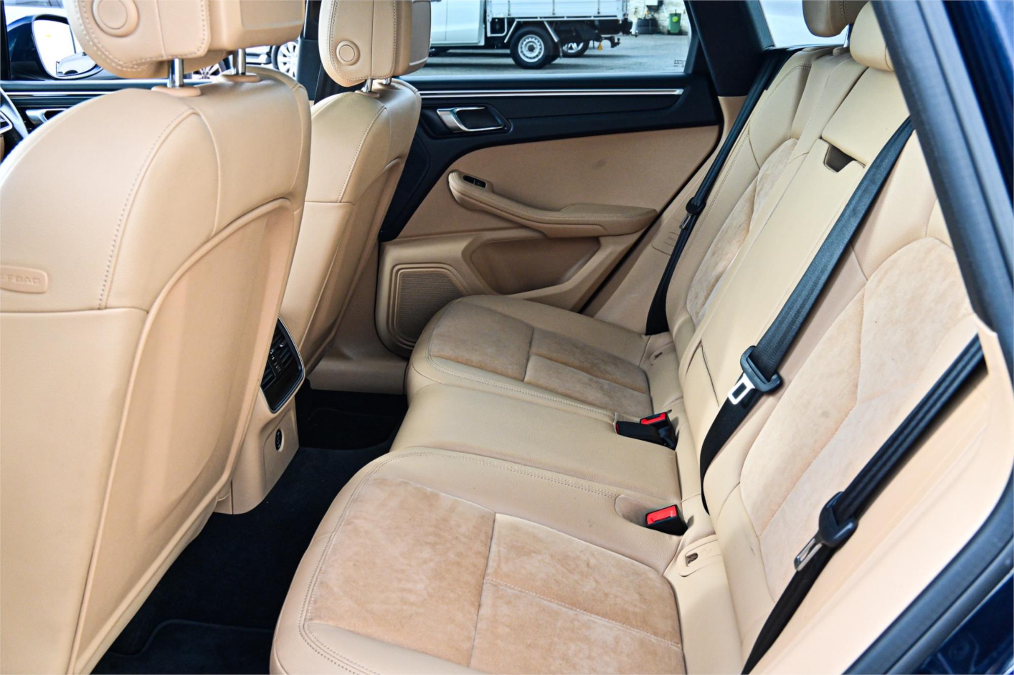 2018 PORSCHE MACAN 95B MY18 7 SP AUTO DUAL CLUTCH 4D WAGON