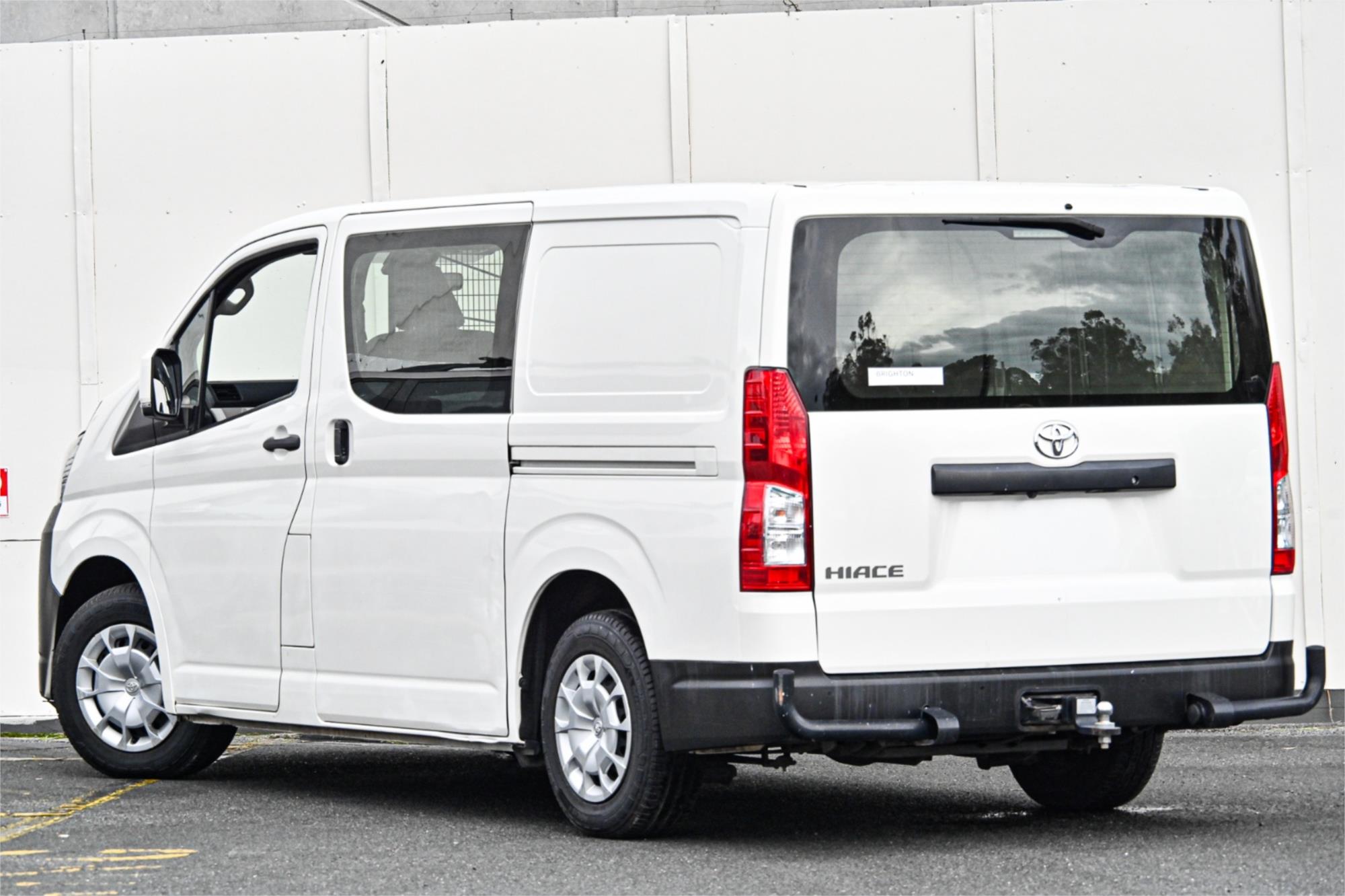 2019 TOYOTA HIACE GDH300R LWB 6 SP MANUAL 4D VAN