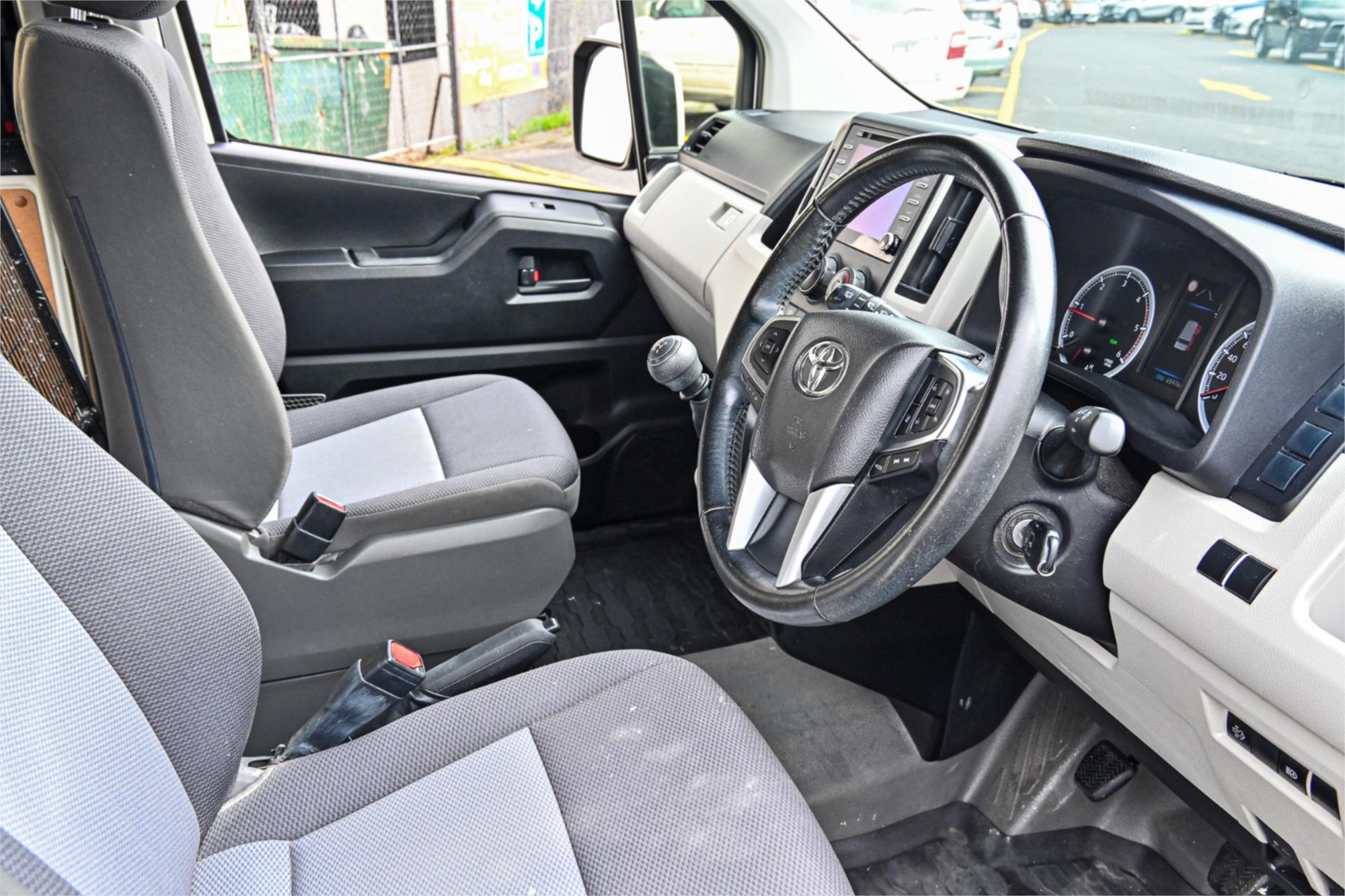 2019 TOYOTA HIACE GDH300R LWB 6 SP MANUAL 4D VAN
