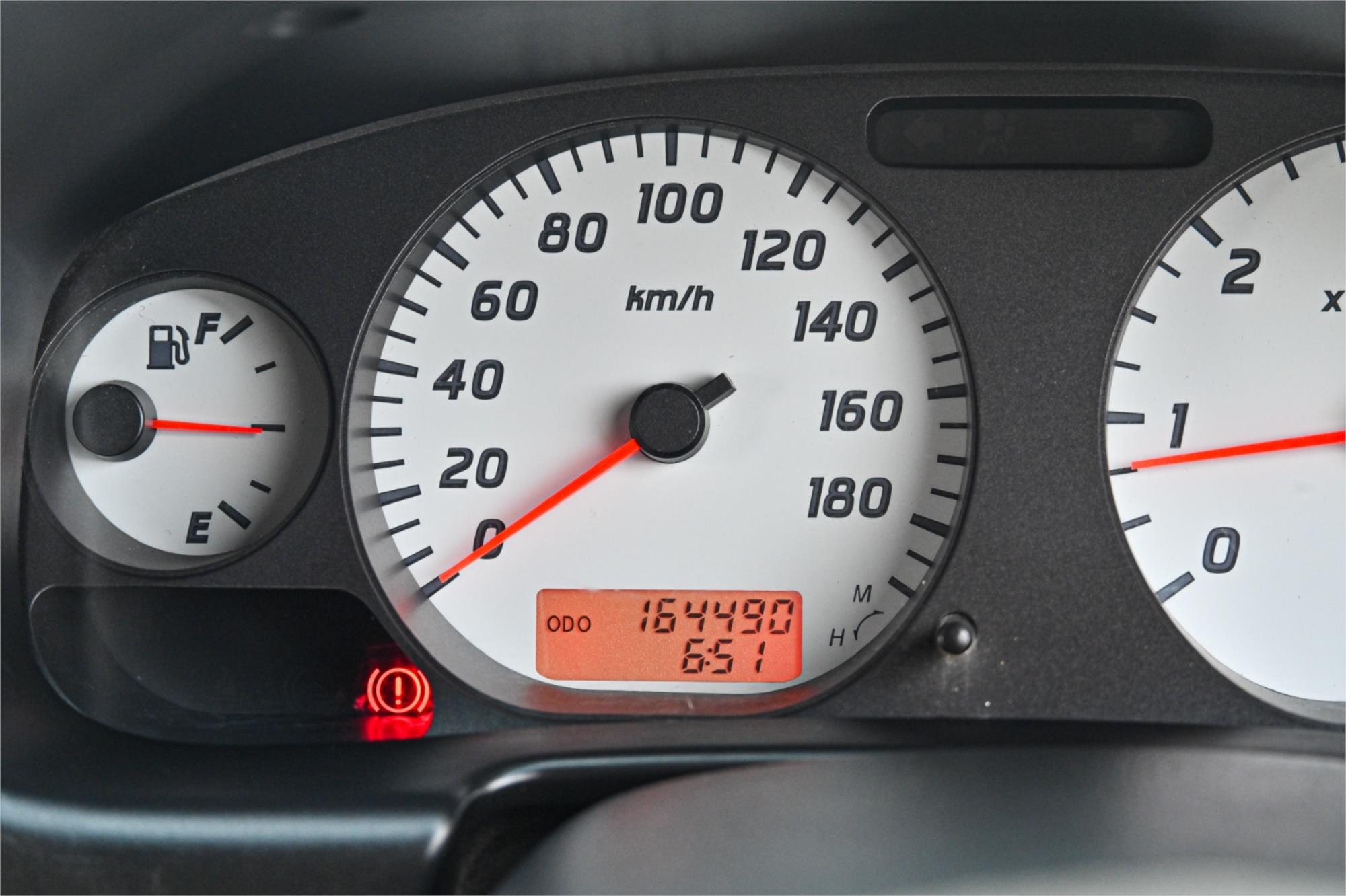 2012 NISSAN NAVARA D22 SERIES 5 ST-R (4x4) 5 SP MANUAL DUAL CAB P/UP