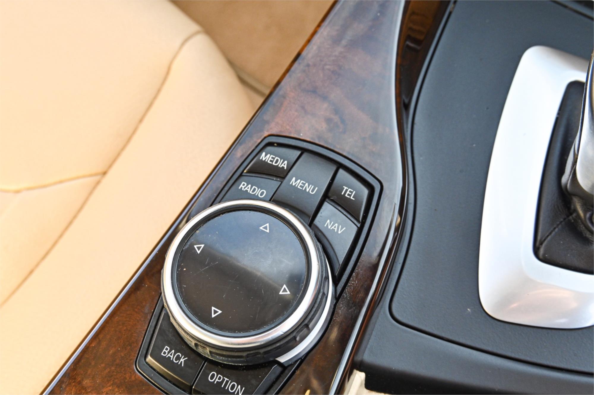 2013 BMW 3 F30 28i 8 SP AUTOMATIC 4D SEDAN