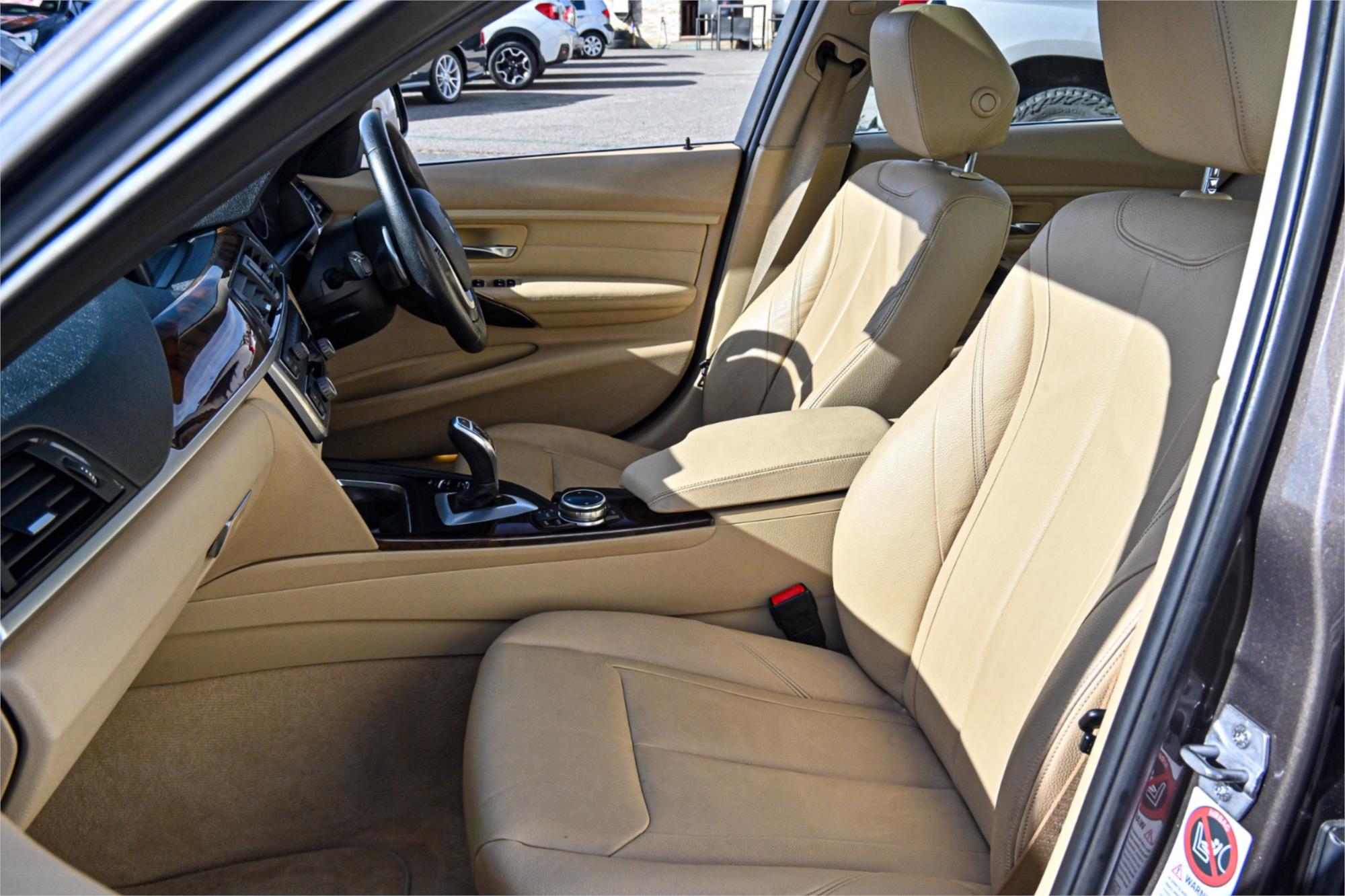 2013 BMW 3 F30 28i 8 SP AUTOMATIC 4D SEDAN