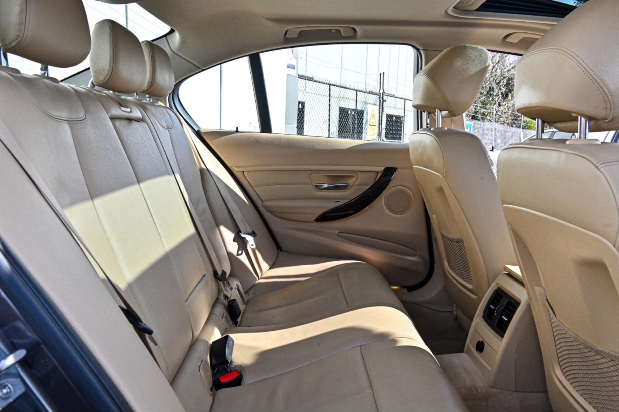 2013 BMW 3 F30 28i 8 SP AUTOMATIC 4D SEDAN