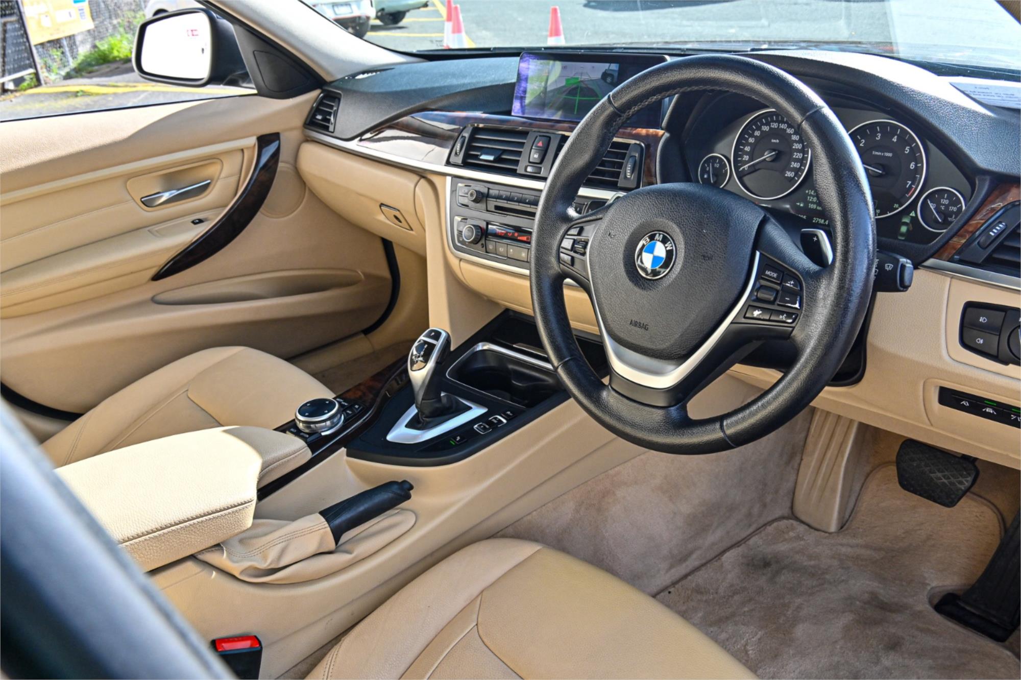 2013 BMW 3 F30 28i 8 SP AUTOMATIC 4D SEDAN