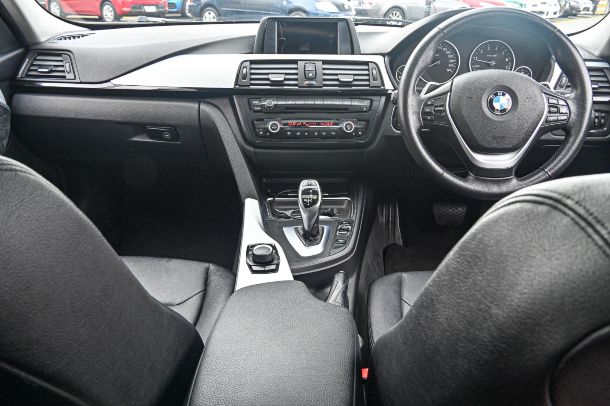 2012 BMW 3 F30 20i 8 SP AUTOMATIC 4D SEDAN