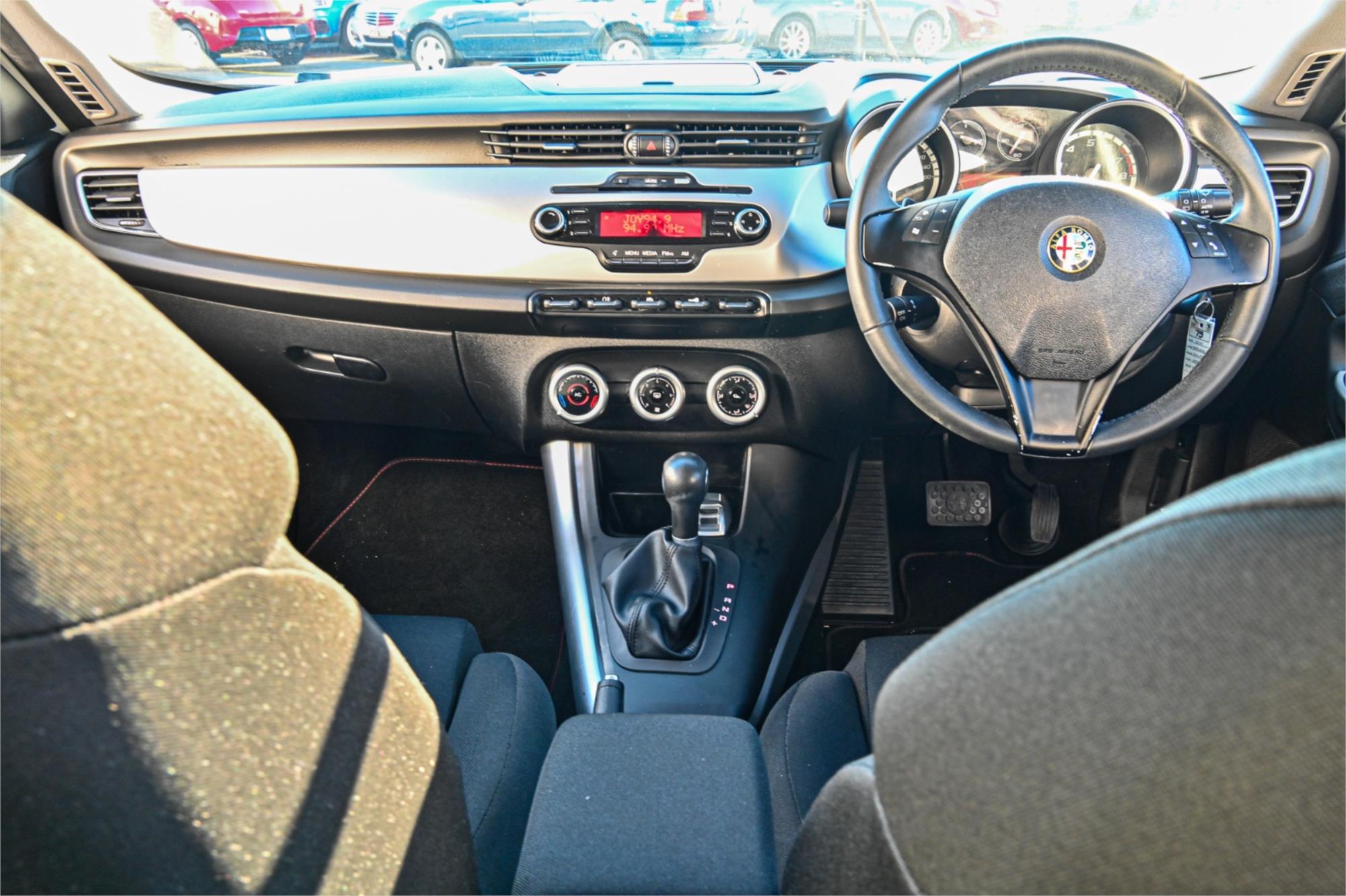 2014 ALFA ROMEO GIULIETTA PROGRESSION 1.4 6 SP AUTO DUAL CLUTCH 5D HATCHBACK