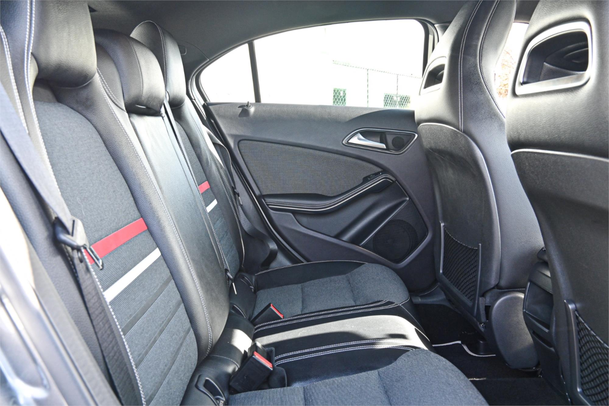 2015 MERCEDES-BENZ A180 176 MY15 BE 7 SP AUTOMATIC 5D HATCHBACK