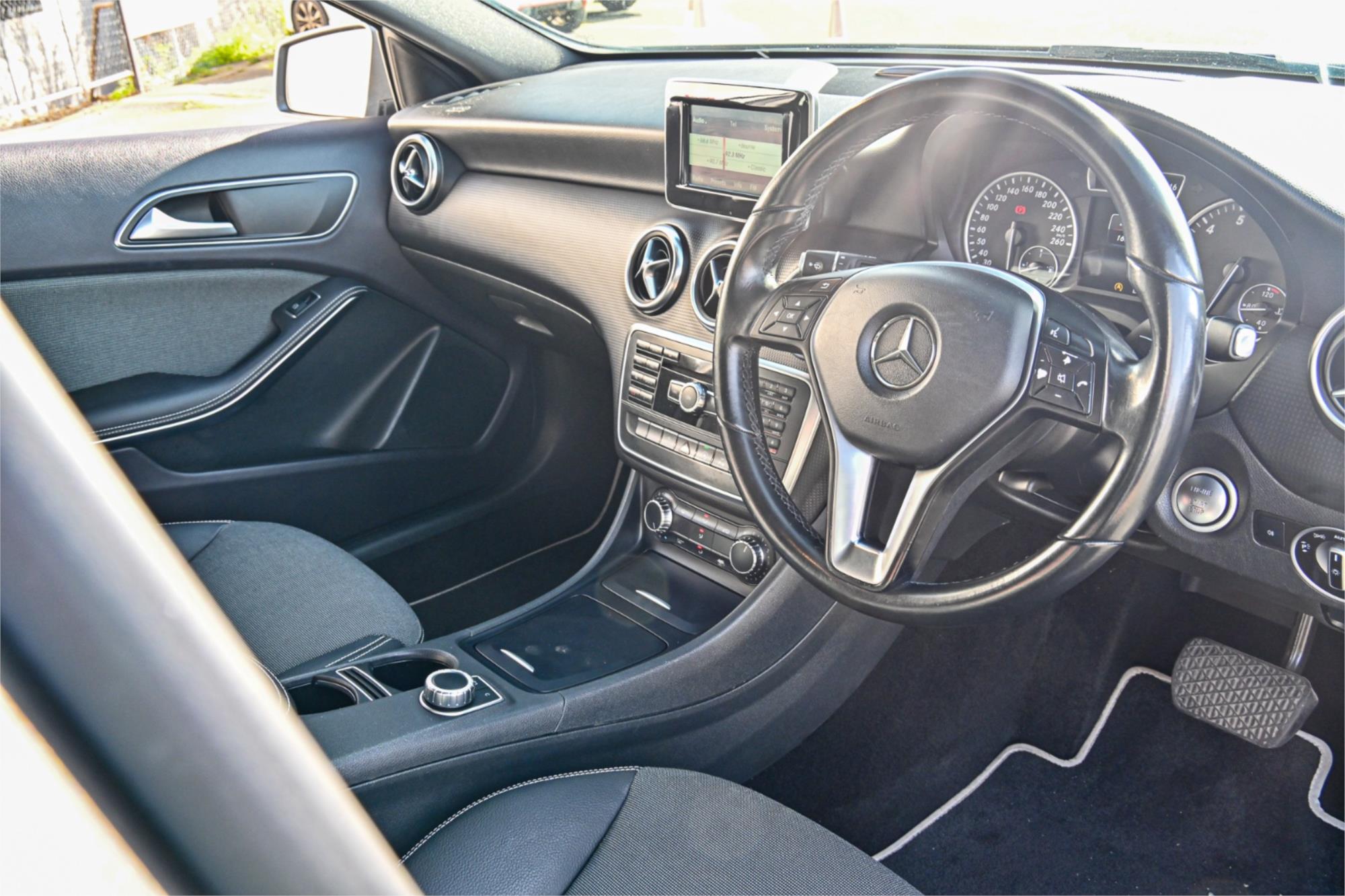 2015 MERCEDES-BENZ A180 176 MY15 BE 7 SP AUTOMATIC 5D HATCHBACK