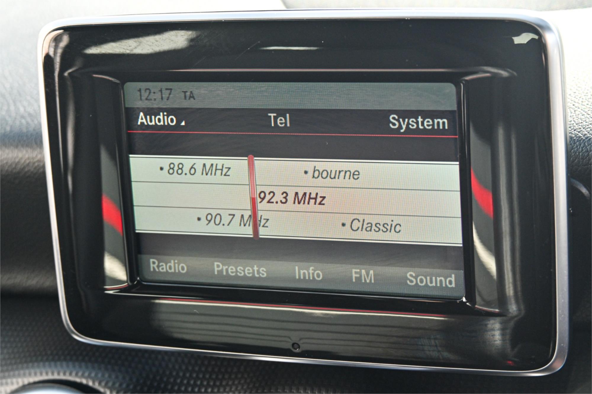 2015 MERCEDES-BENZ A180 176 MY15 BE 7 SP AUTOMATIC 5D HATCHBACK
