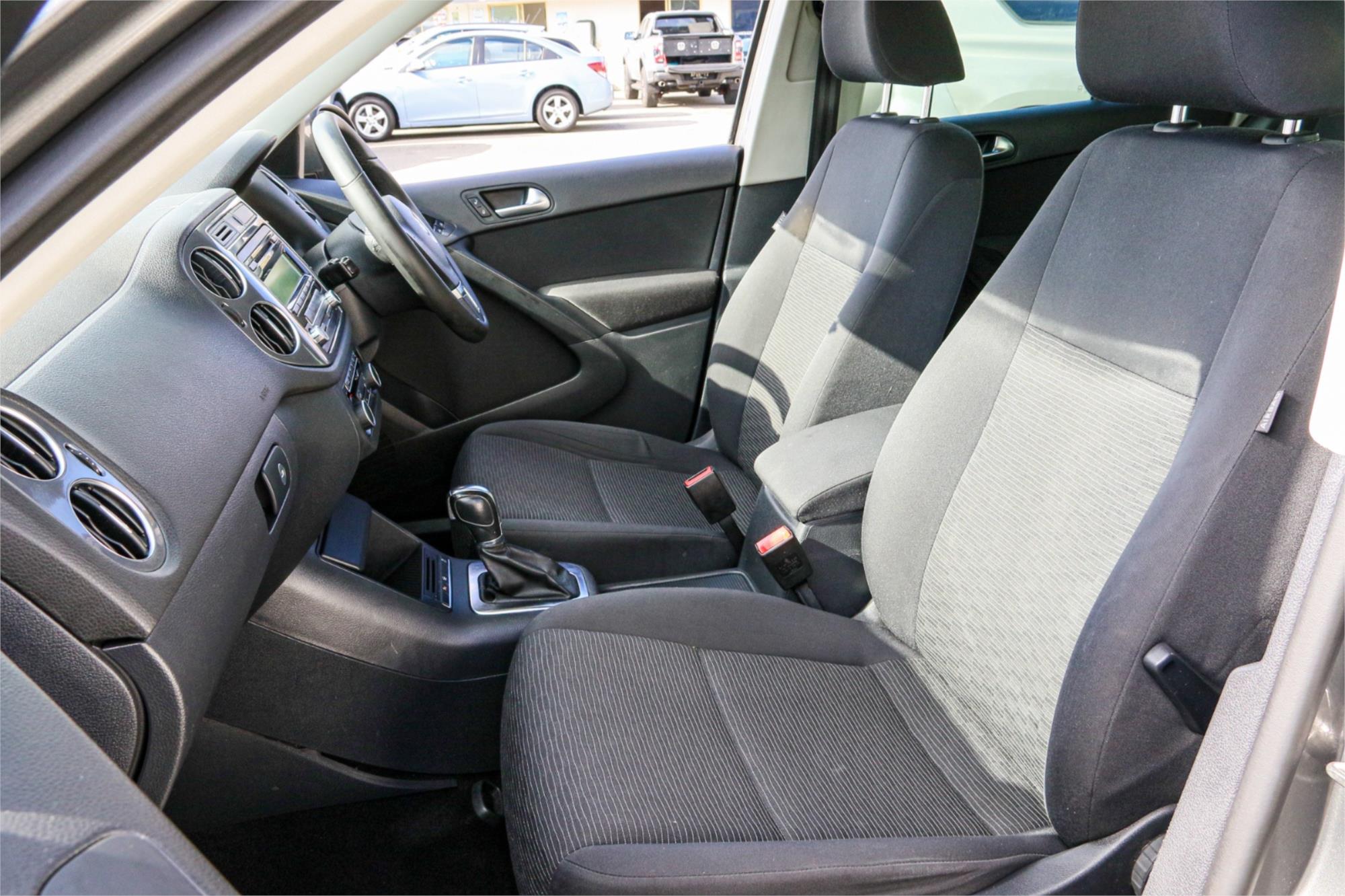 2012 VOLKSWAGEN TIGUAN 5NC MY12 132 TSI PACIFIC 6 SP AUTOMATIC 4D WAGON