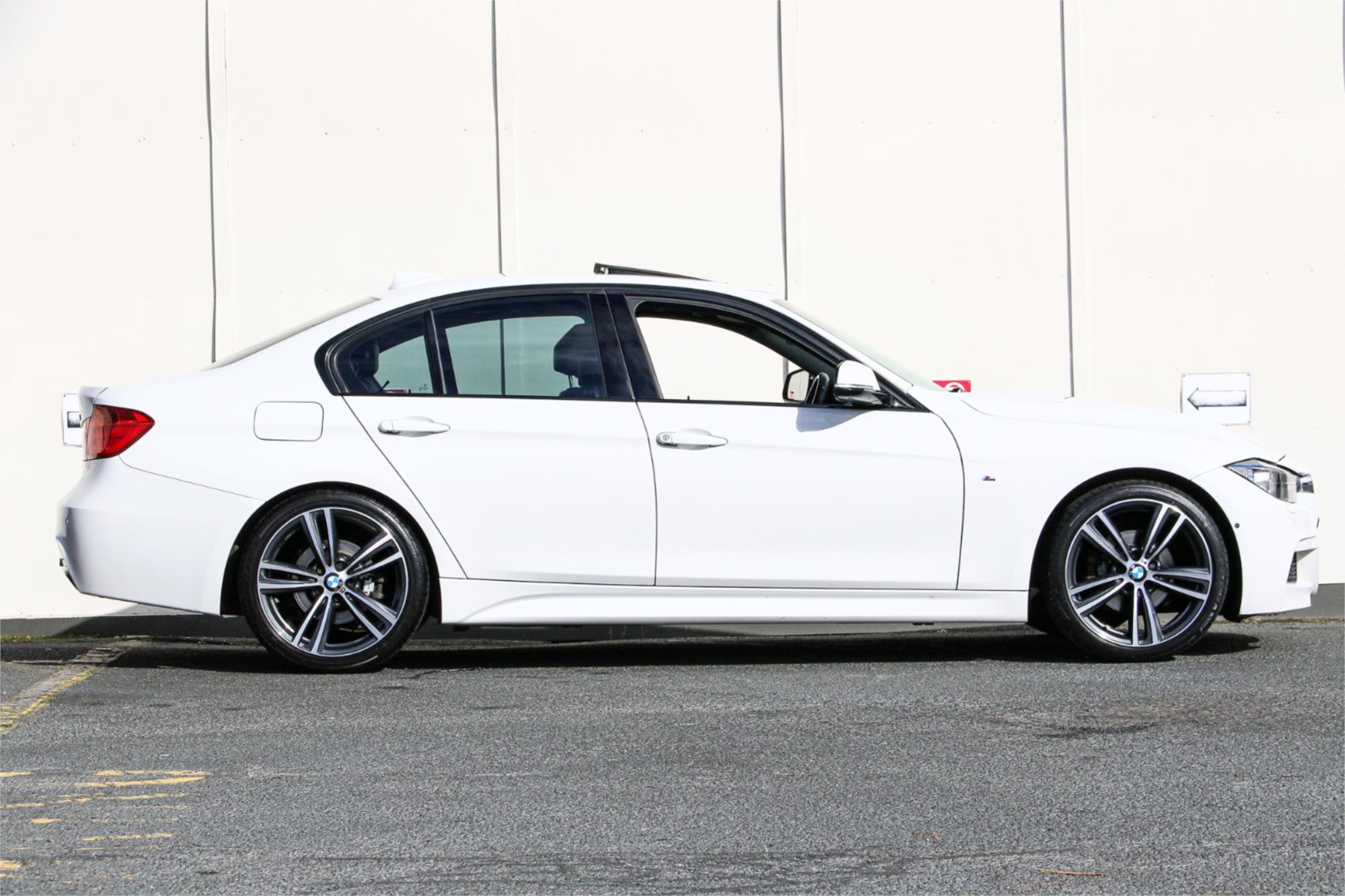 2015 BMW 3 F30 LCI 20i M SPORT 8 SP AUTOMATIC 4D SEDAN