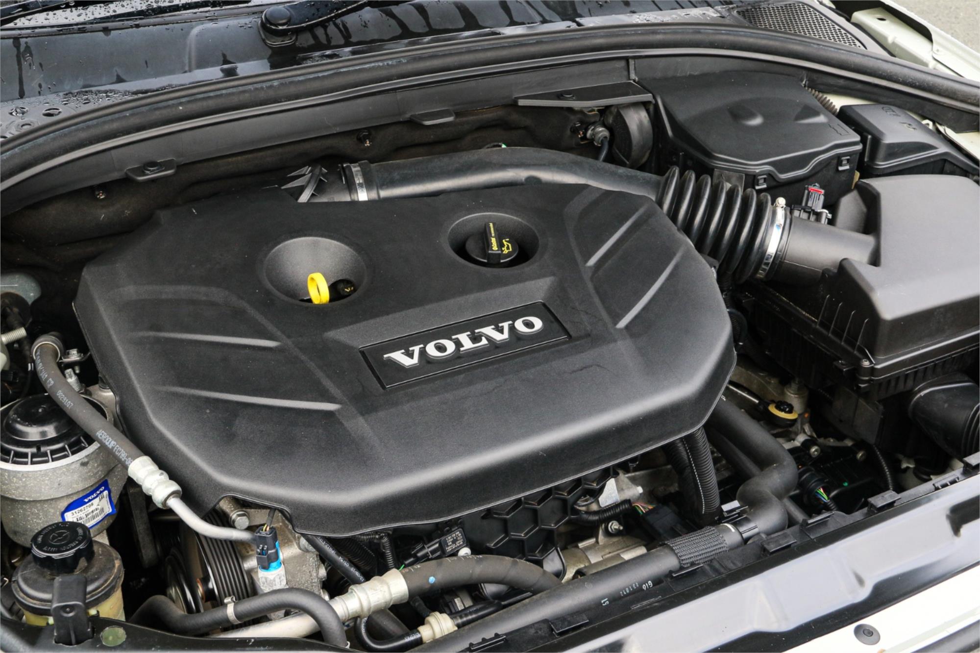 2012 VOLVO XC60 DZ MY12 T5 6 SP AUTO DUAL CLUTCH 4D WAGON