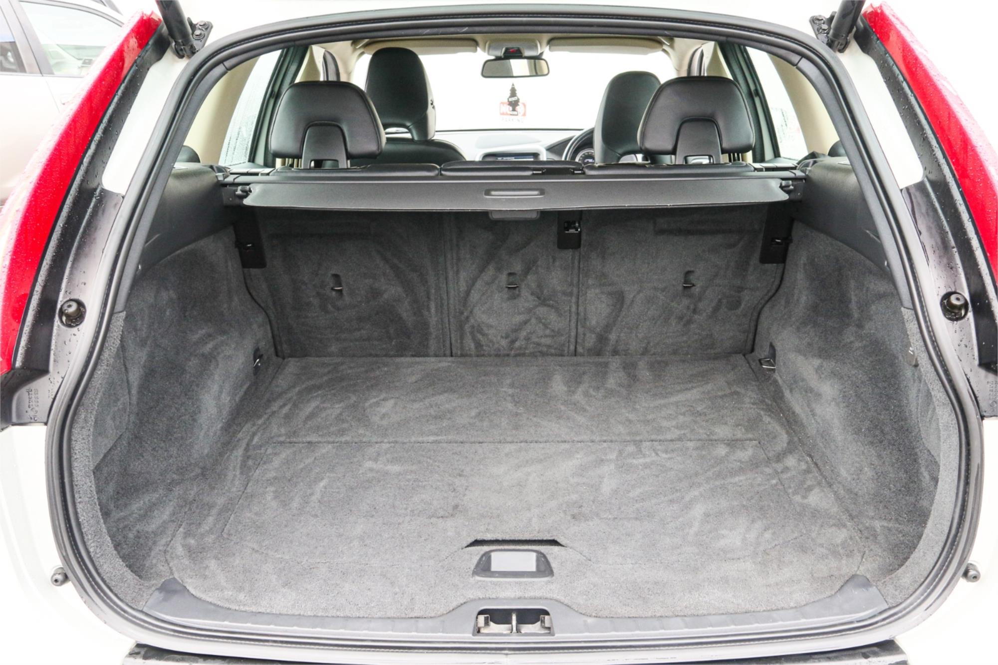 2012 VOLVO XC60 DZ MY12 T5 6 SP AUTO DUAL CLUTCH 4D WAGON