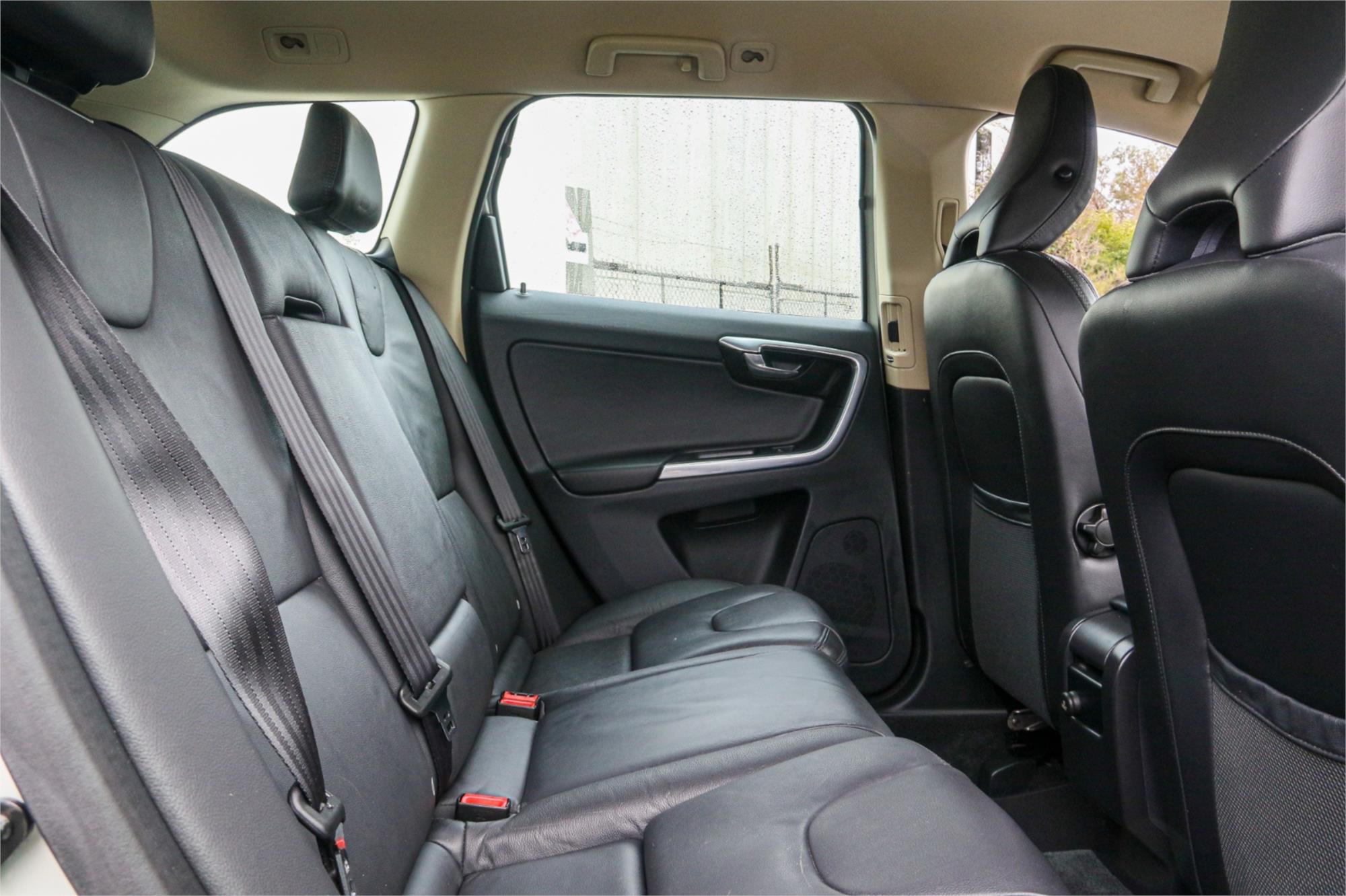 2012 VOLVO XC60 DZ MY12 T5 6 SP AUTO DUAL CLUTCH 4D WAGON