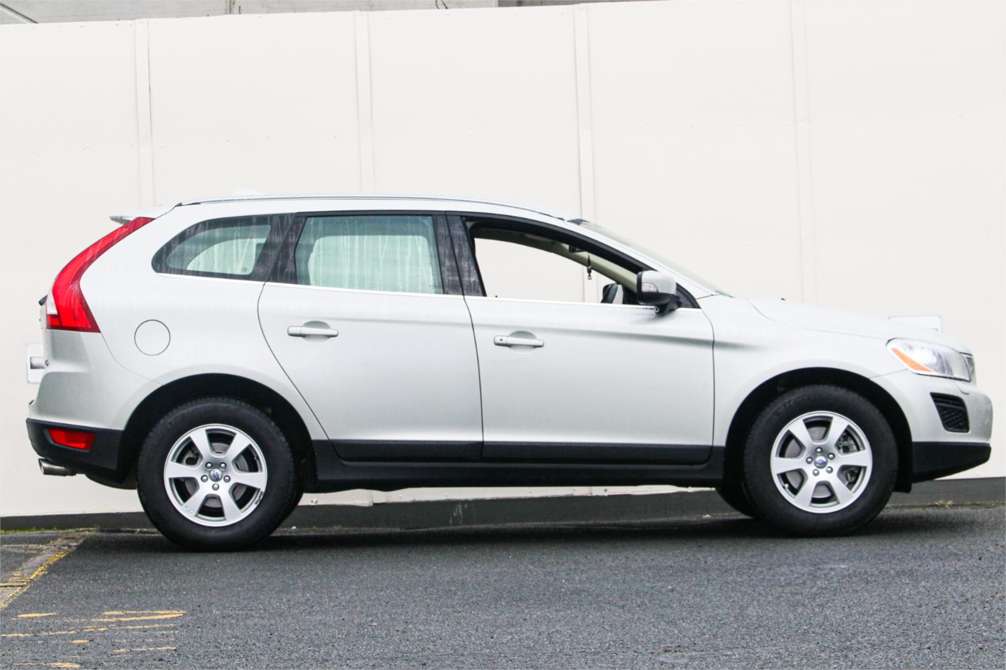 2012 VOLVO XC60 DZ MY12 T5 6 SP AUTO DUAL CLUTCH 4D WAGON