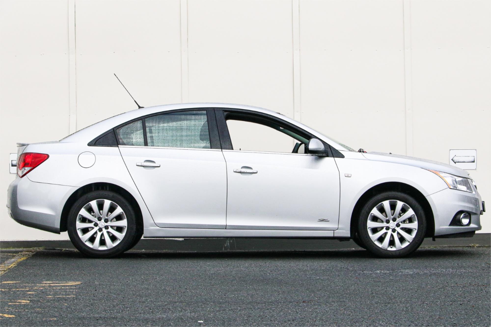 2014 HOLDEN CRUZE JH MY14 Z-SERIES 6 SP AUTOMATIC 4D SEDAN