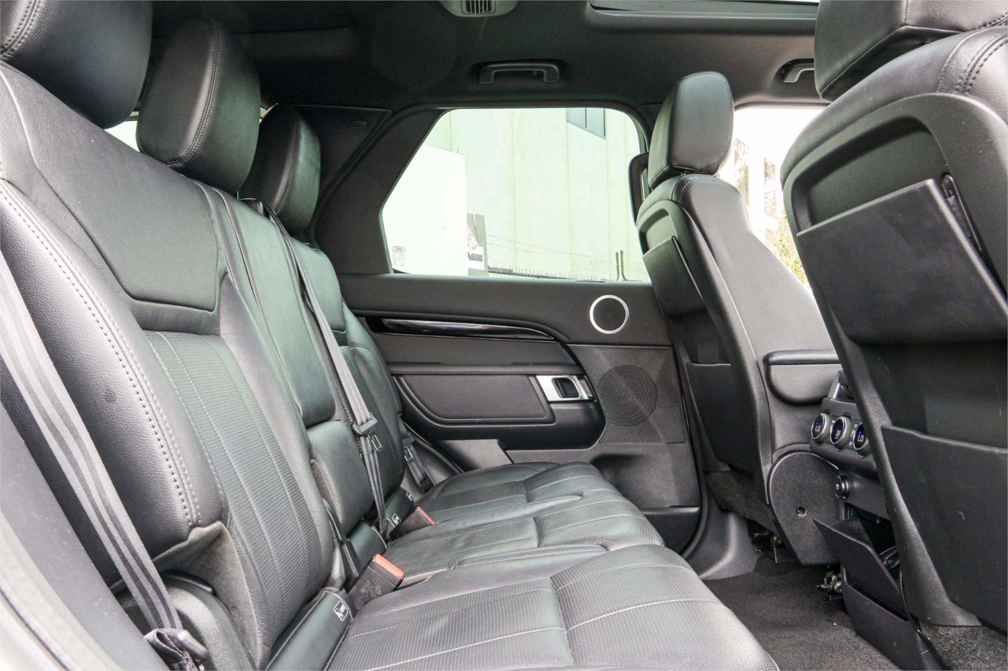 2019 LAND ROVER DISCOVERY L462 MY19 SD4 SE (177kW) 8 SP AUTOMATIC 4D WAGON