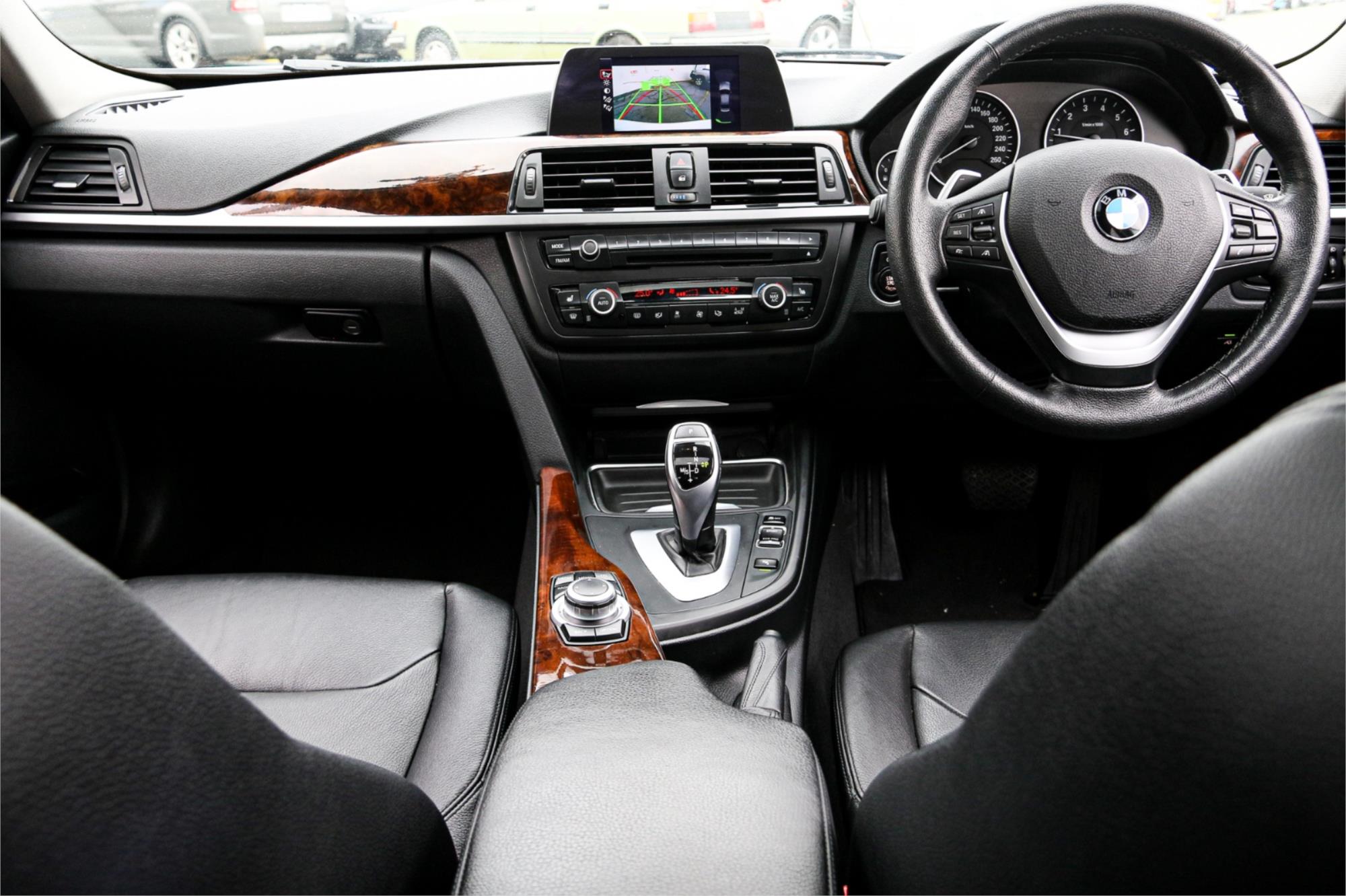 2013 BMW 3 F30 28i 8 SP AUTOMATIC 4D SEDAN