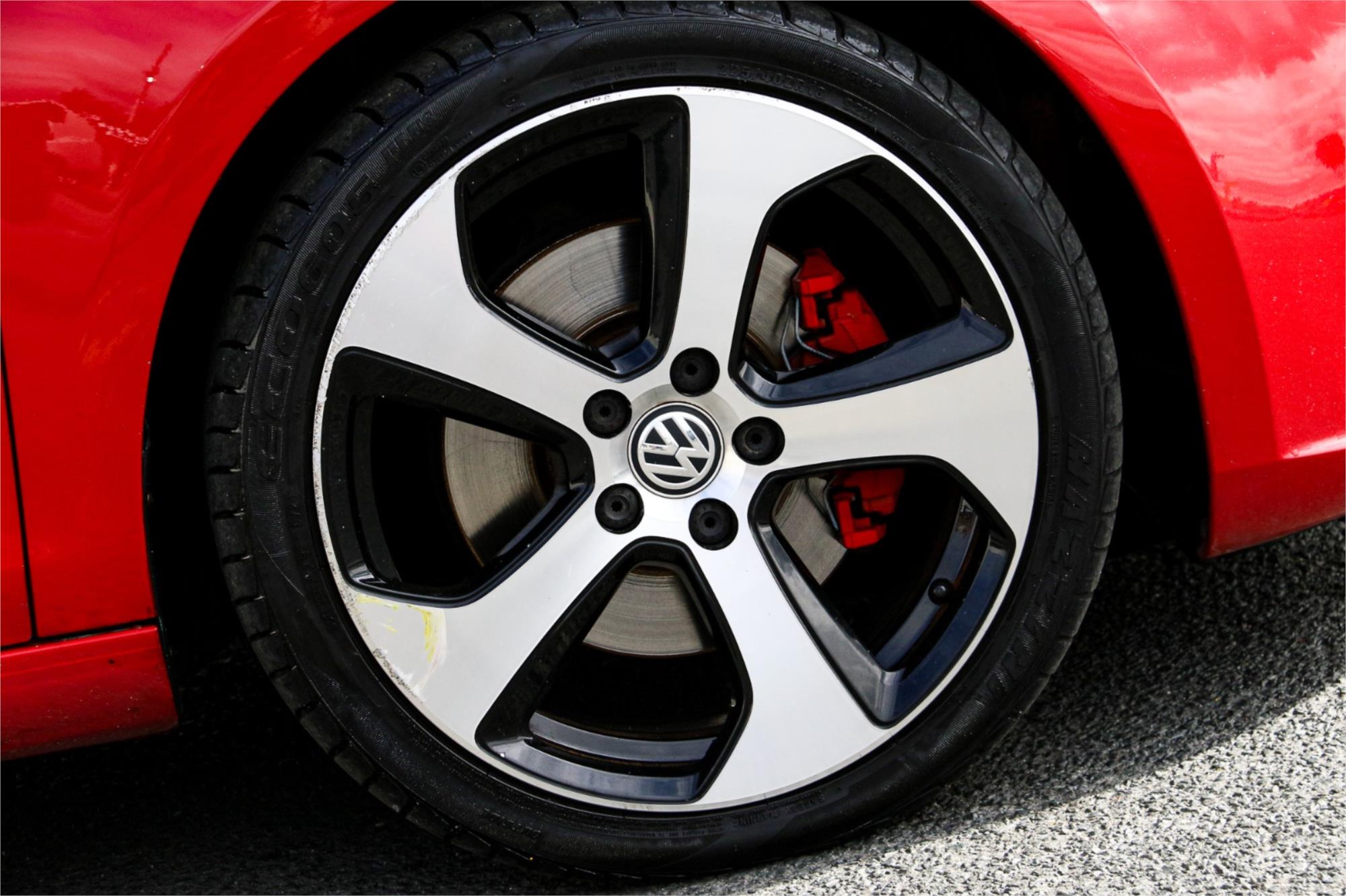 2011 VOLKSWAGEN GOLF 1K MY11 GTI 6 SP AUTO DIRECT SHIFT 5D HATCHBACK
