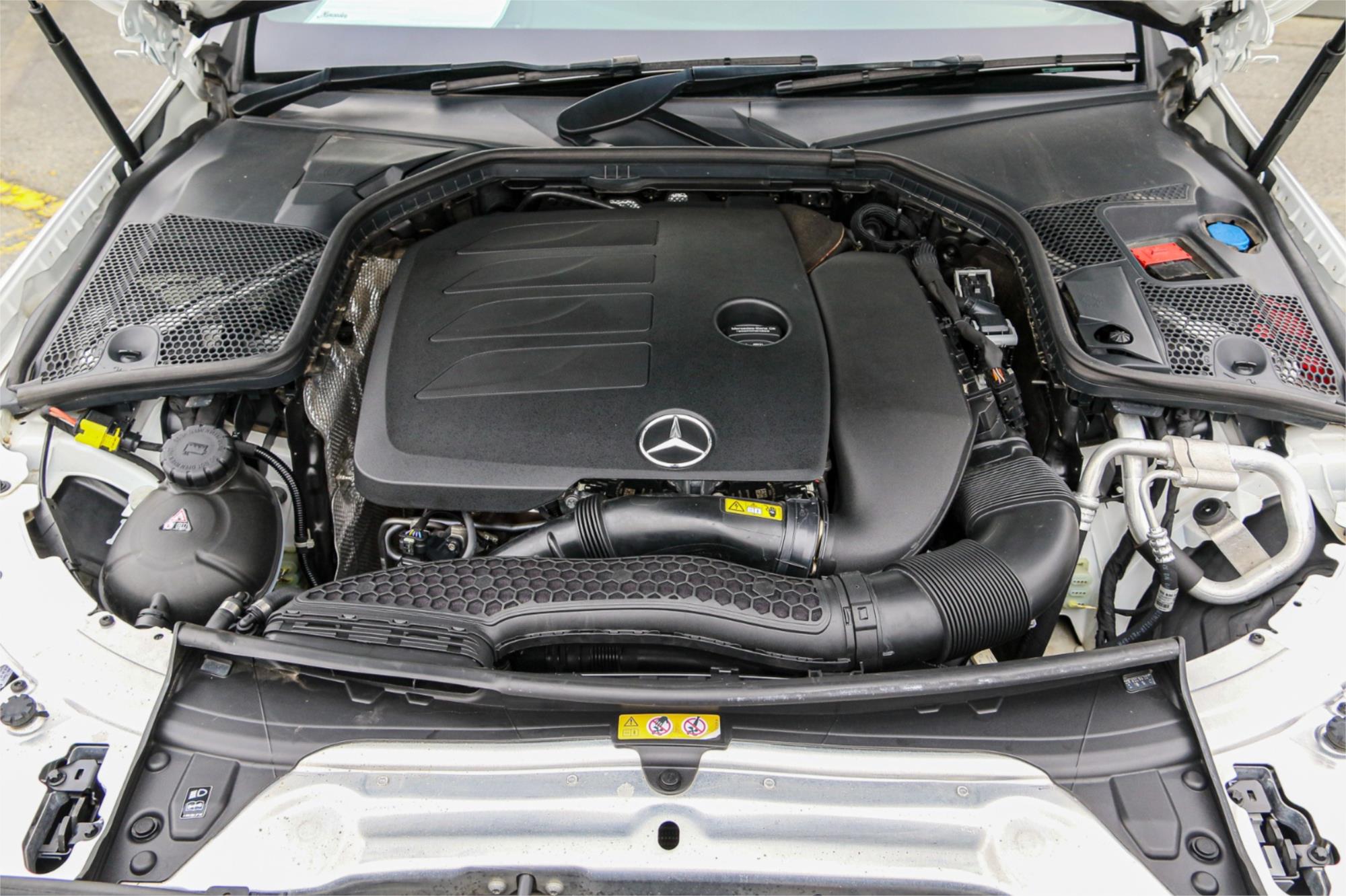 2019 MERCEDES-BENZ C300 W205 MY20 9 SP AUTOMATIC G-TRONIC 4D SALOON
